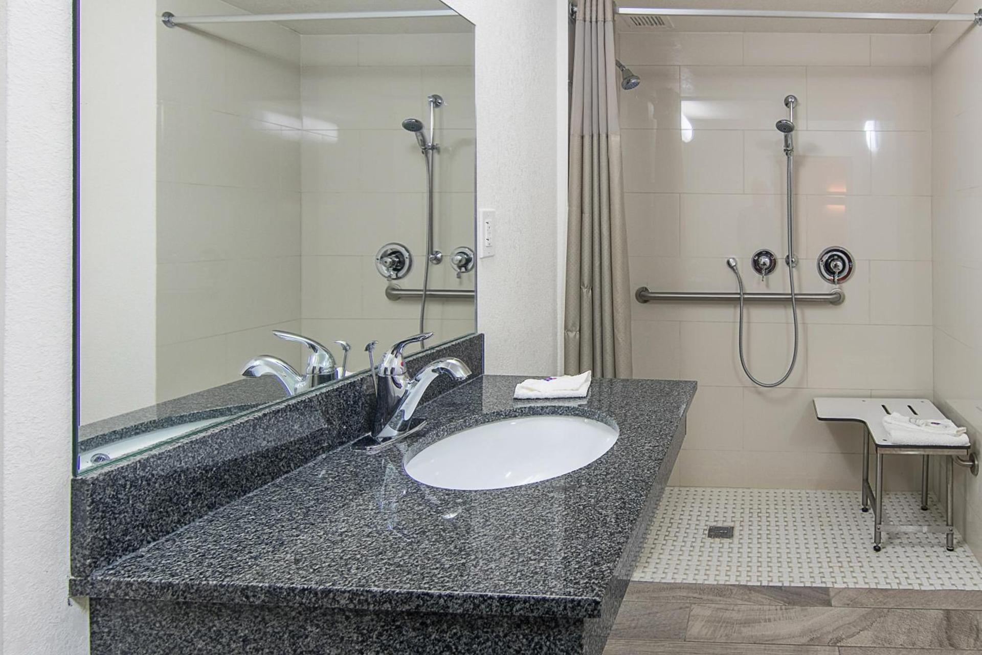 Motel 6 Atlanta GA Atlanta Airport Virginia Ave photo 14