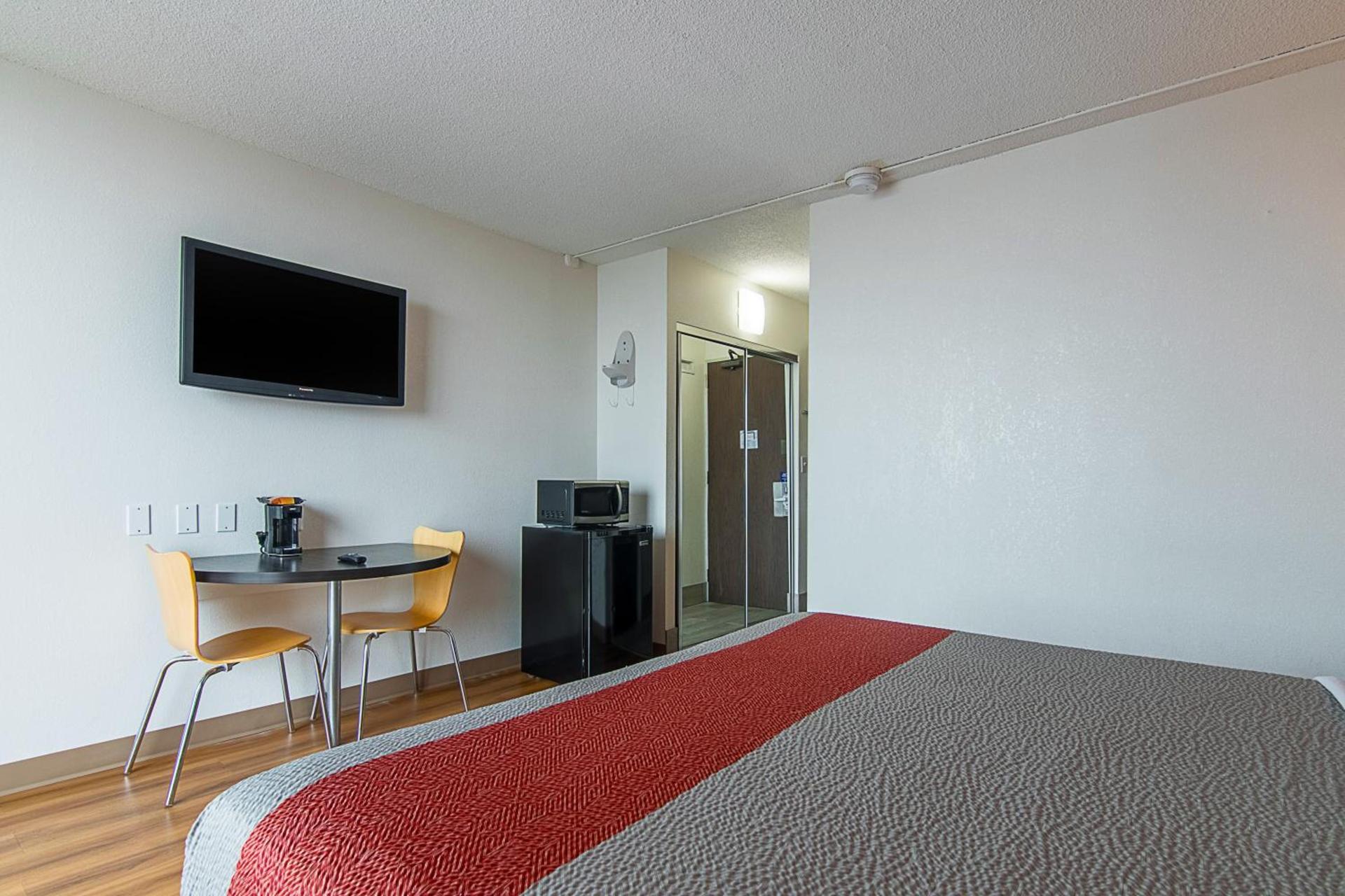 Motel 6 Atlanta GA Atlanta Airport Virginia Ave photo 31