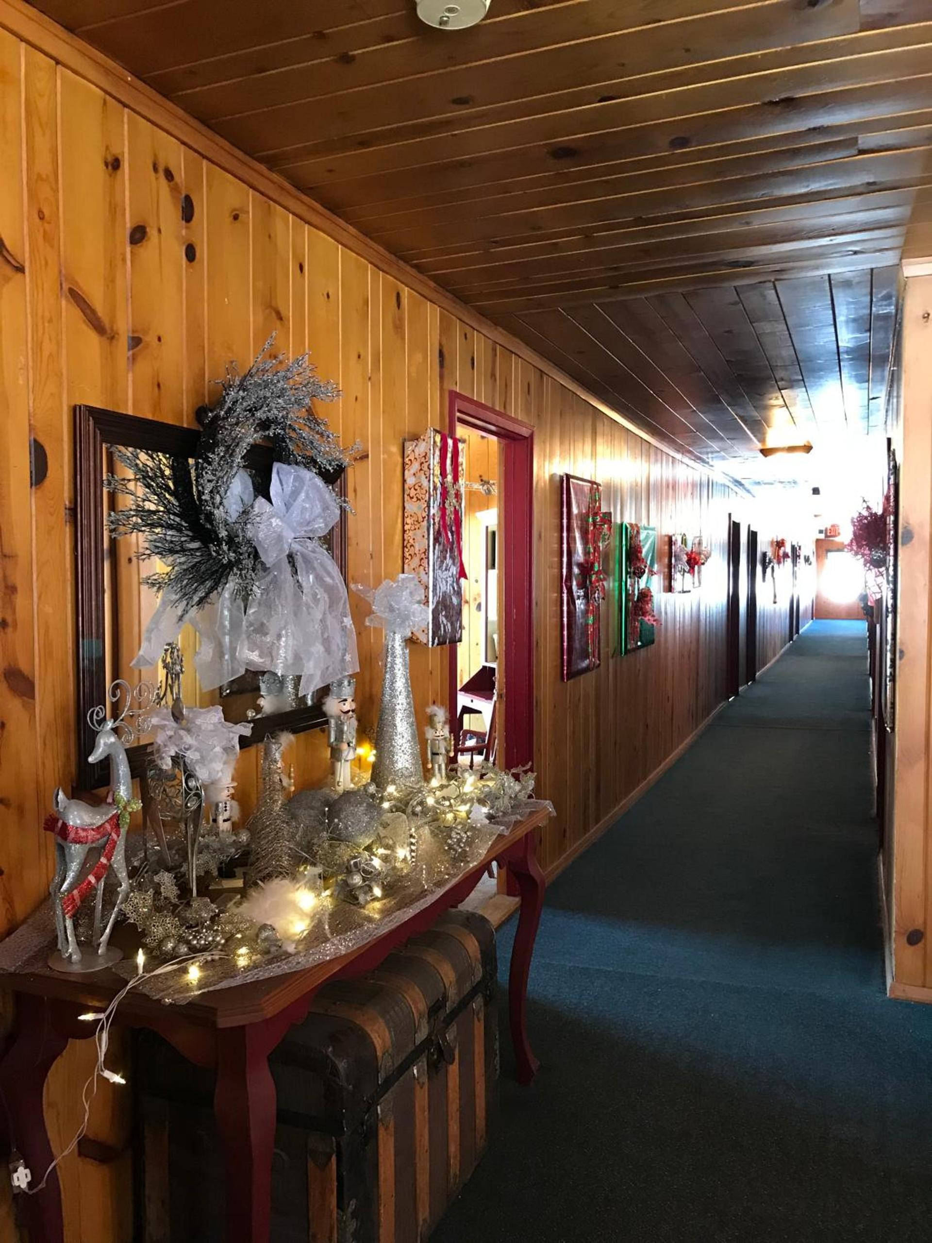 The Lodge at Red River photo 13