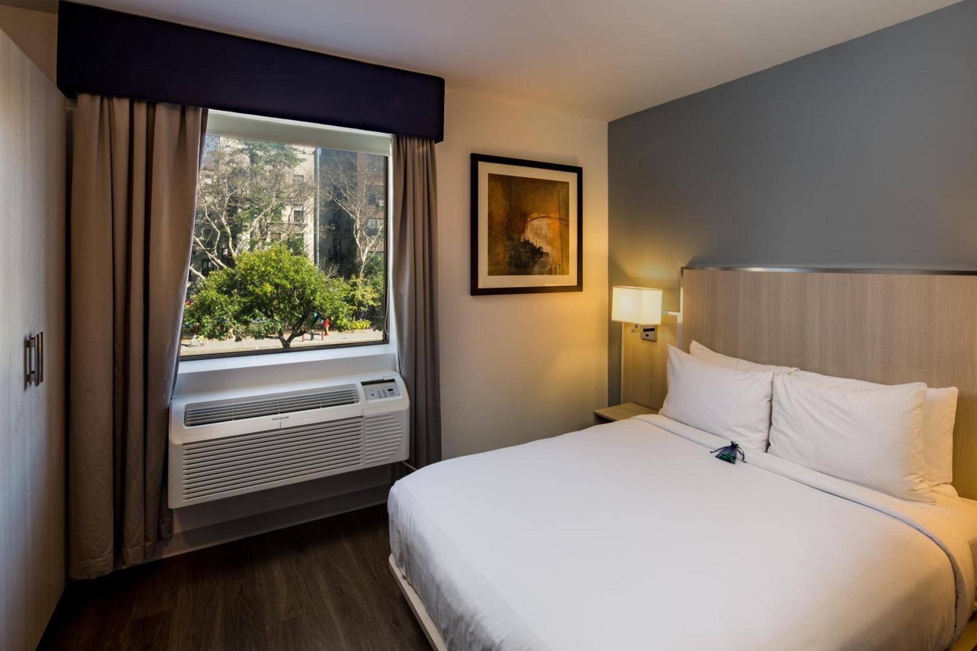 The Gatsby Hotel photo 11