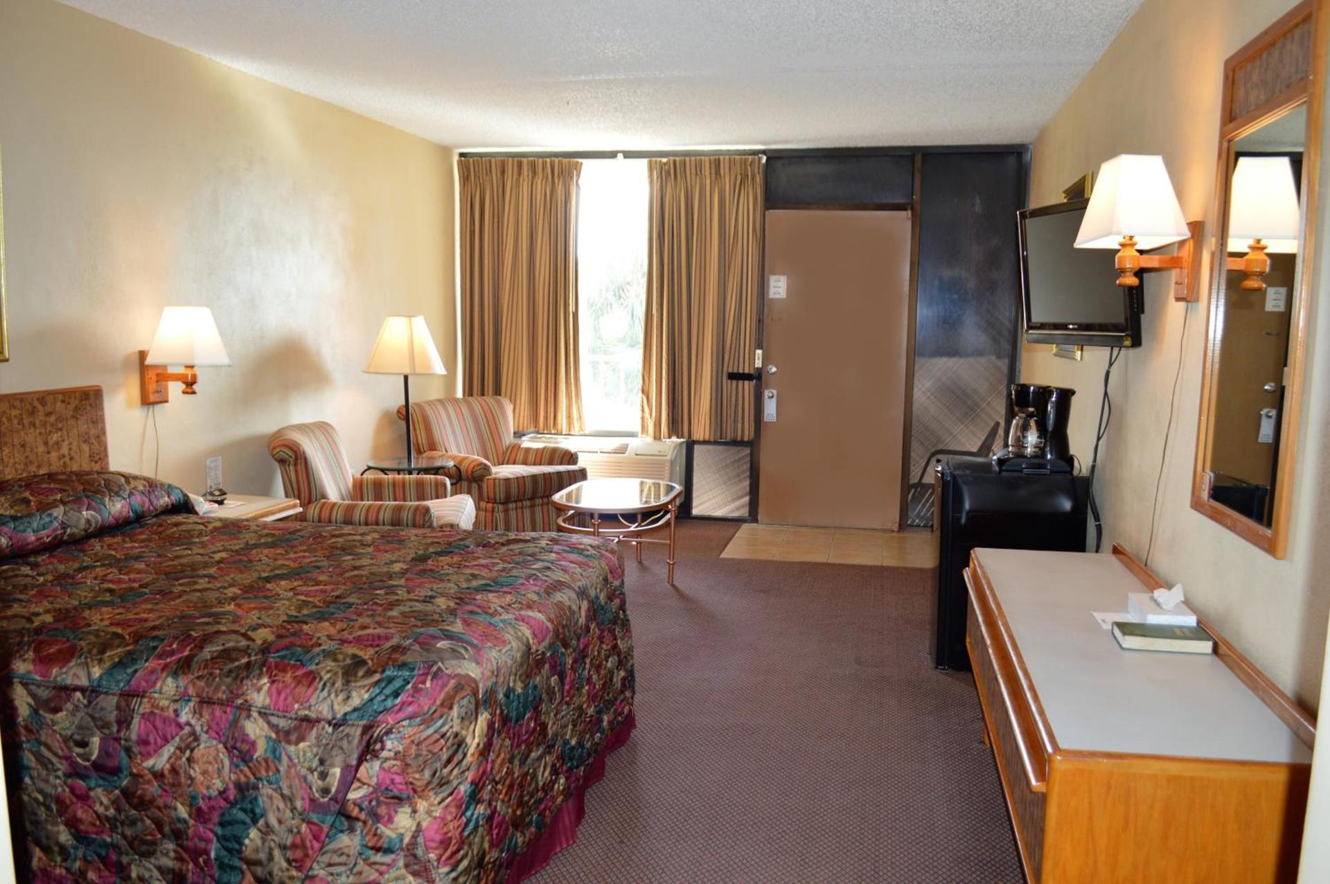 Tarpon Shores Inn photo 12