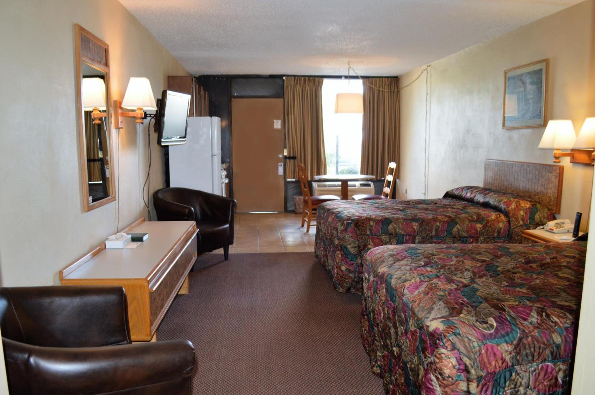 Tarpon Shores Inn photo 9
