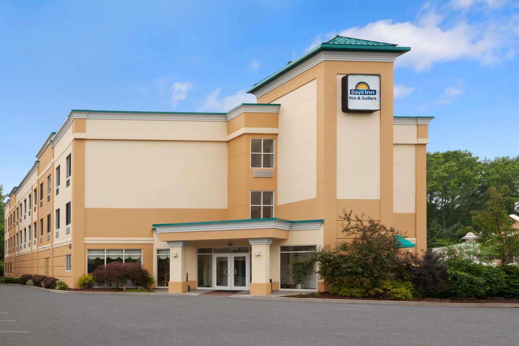 Days Inn & Suites by Wyndham Albany photo 64