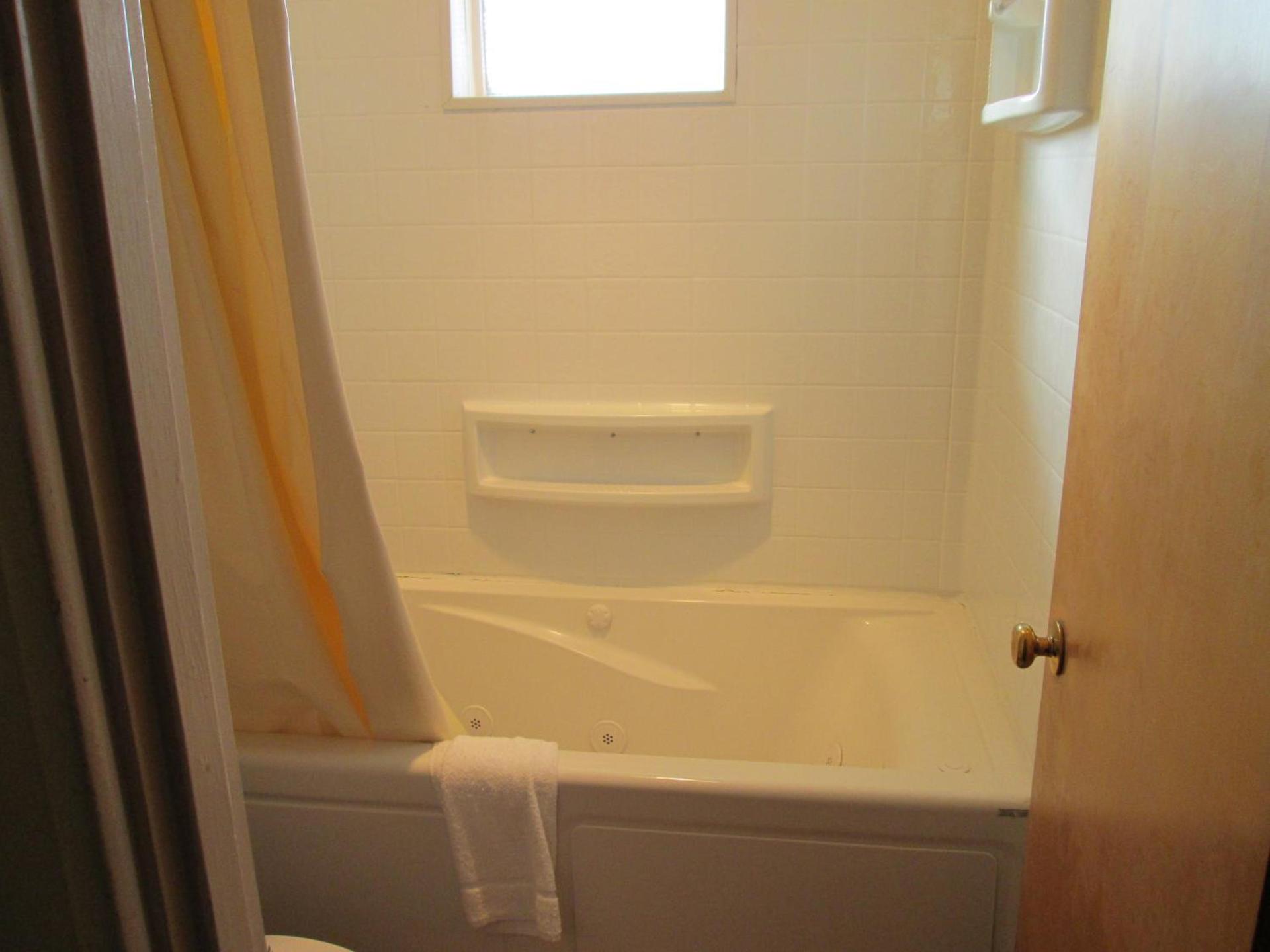 Townhouse Motel photo 44