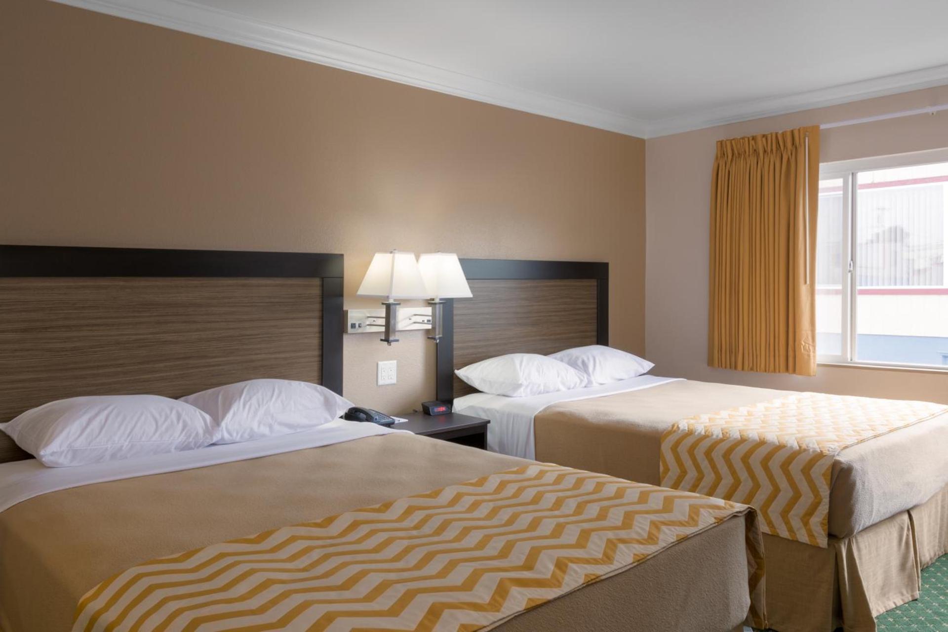 Travelodge by Wyndham Eureka photo 7