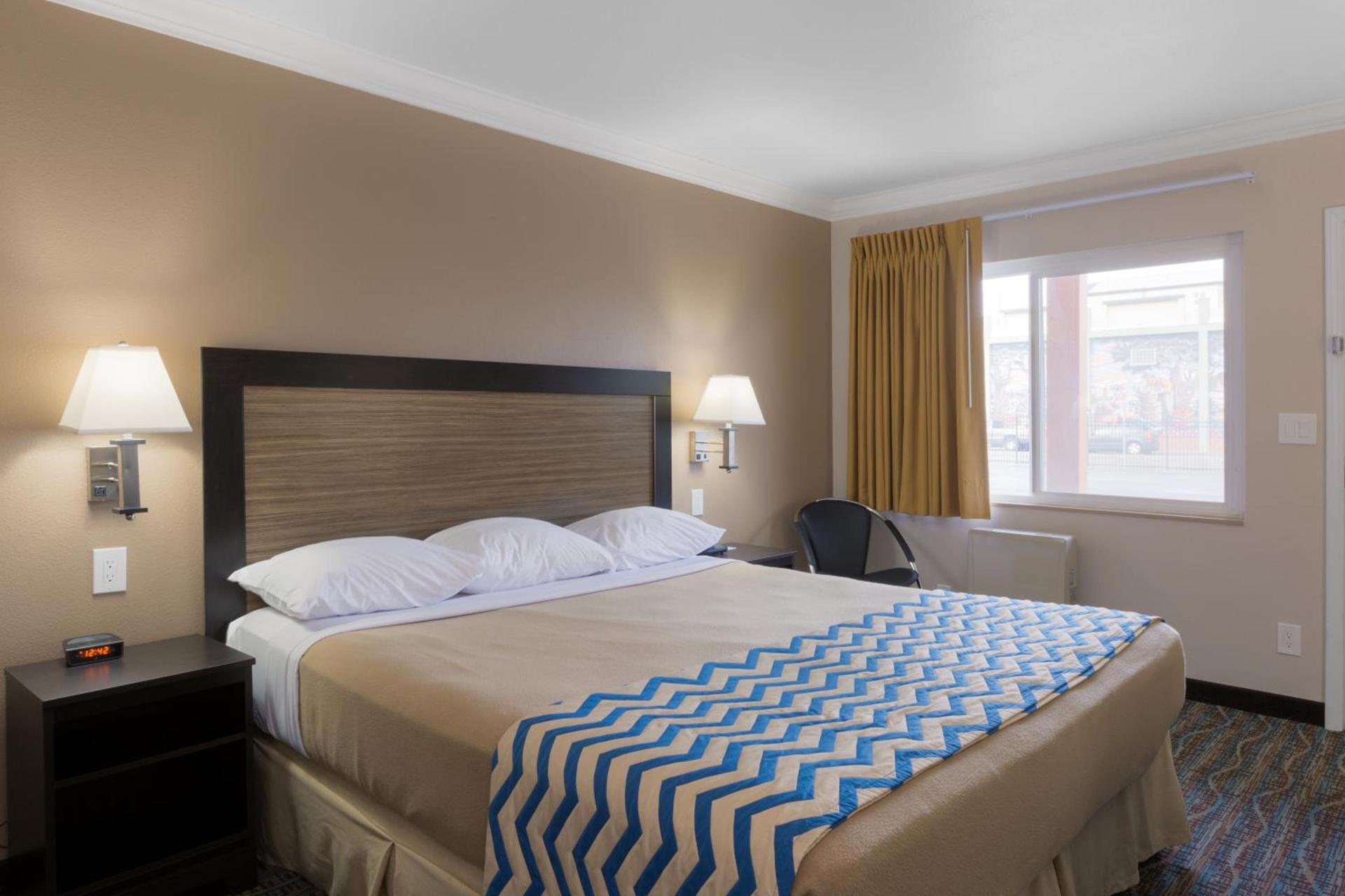 Travelodge by Wyndham Eureka photo 9