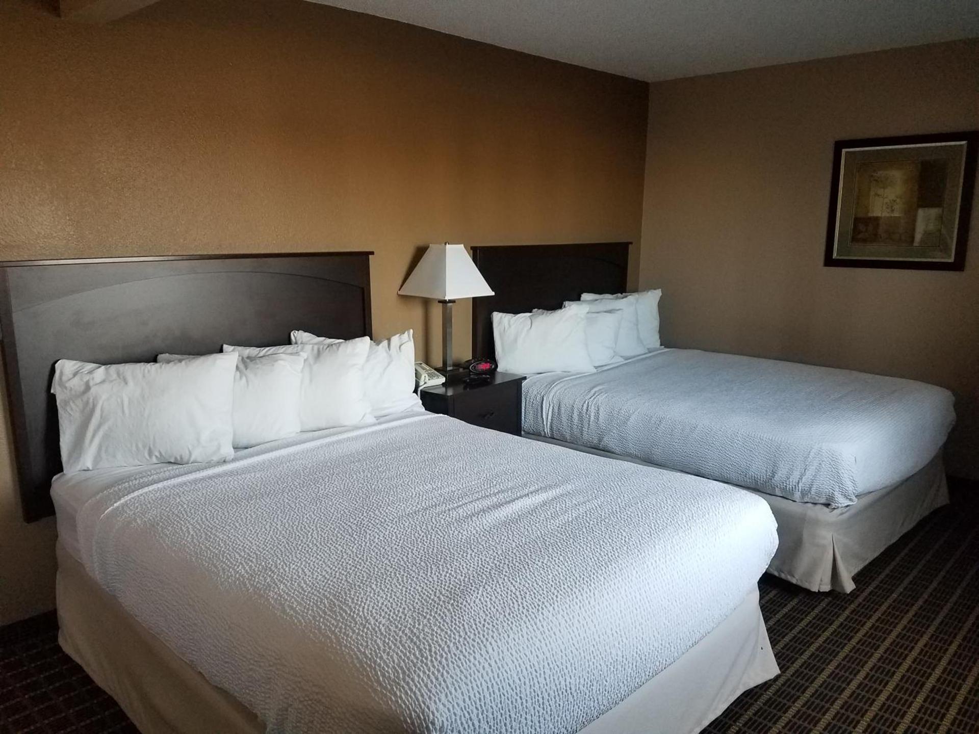 Americas Best Value Inn and Suites Bismarck photo 20