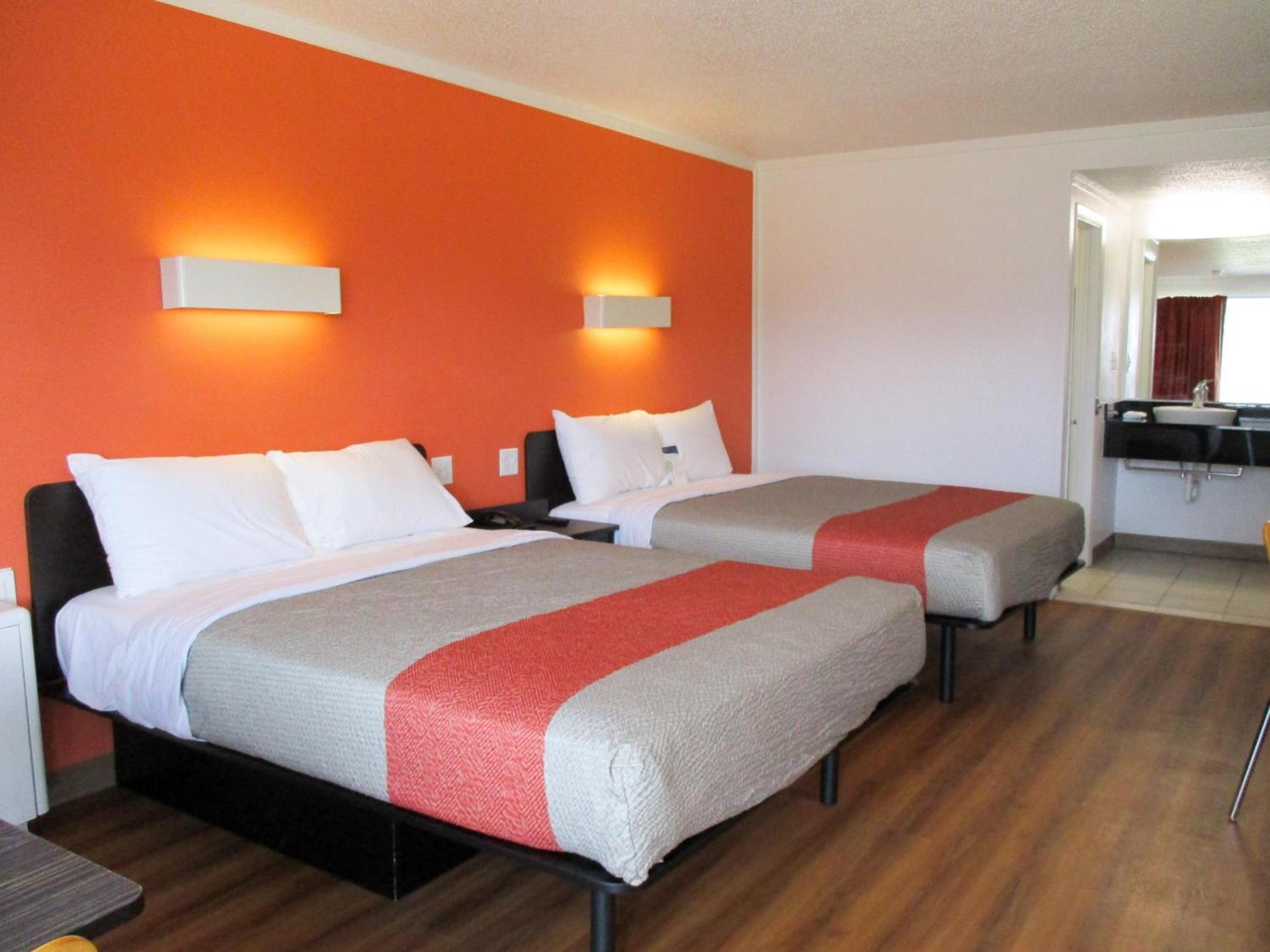Motel 6-Schenectady, NY photo 33