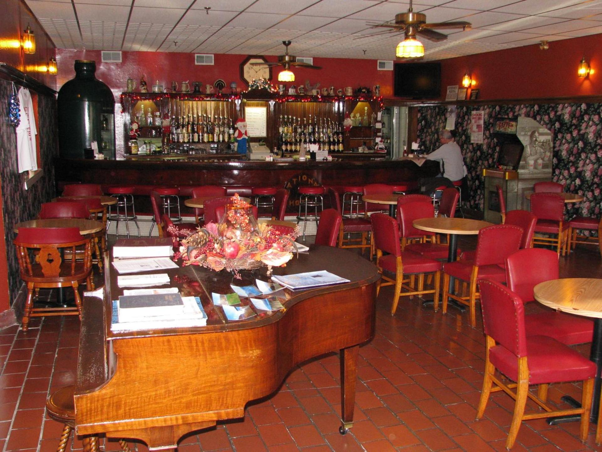 Old National Hotel photo 14