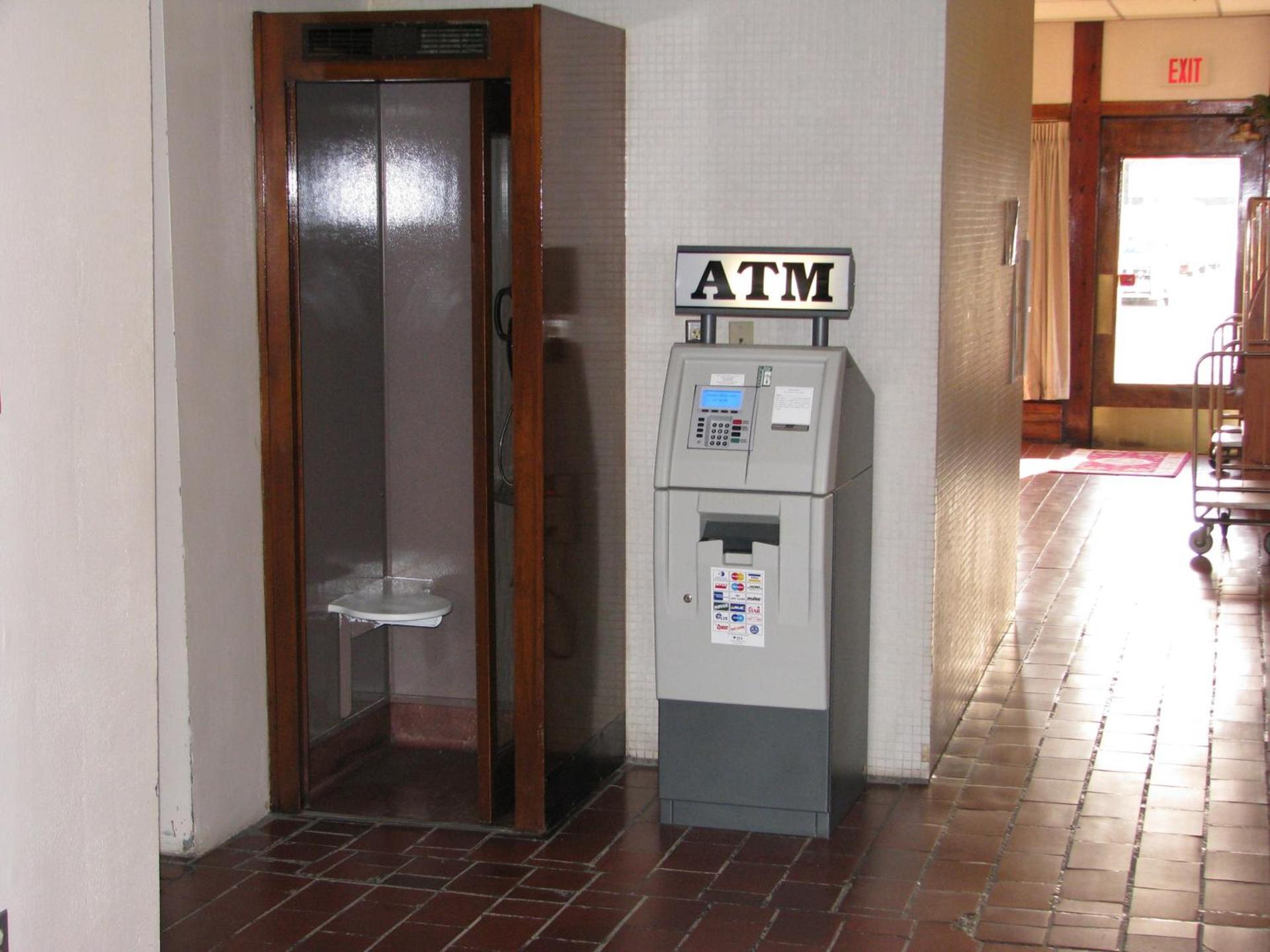 Old National Hotel photo 11