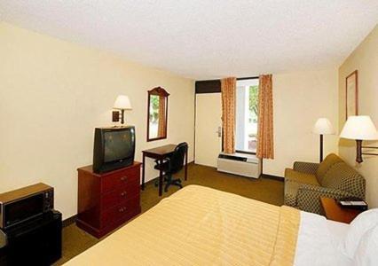 Days Inn by Wyndham Mocksville photo 35