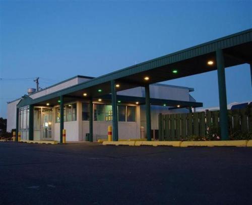 O'Hare Inn & Suites photo 23