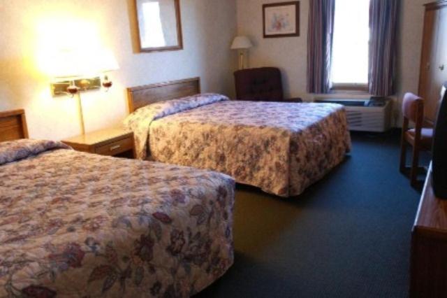State Line Inn photo 10