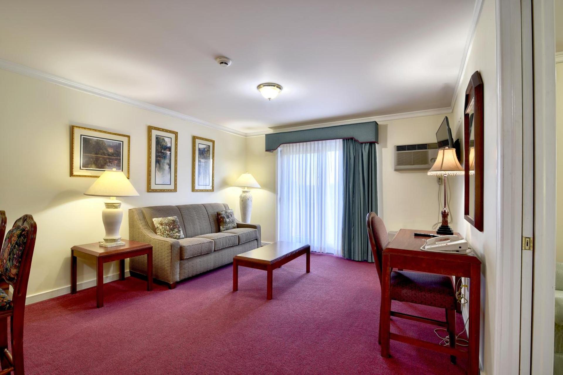 Roosevelt Inn & Suites Saratoga Springs photo 32