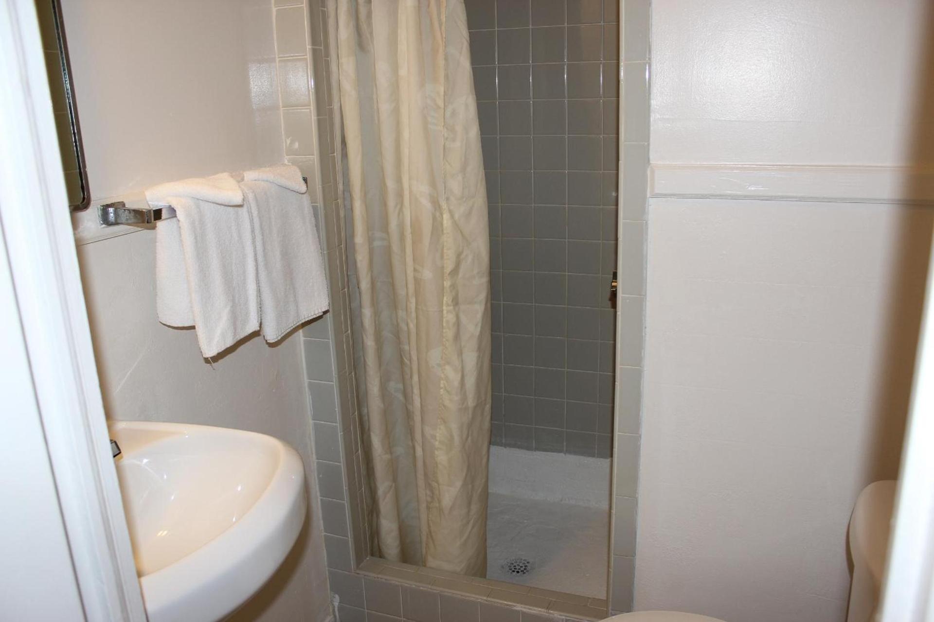 Surf Villa Hotel photo 17