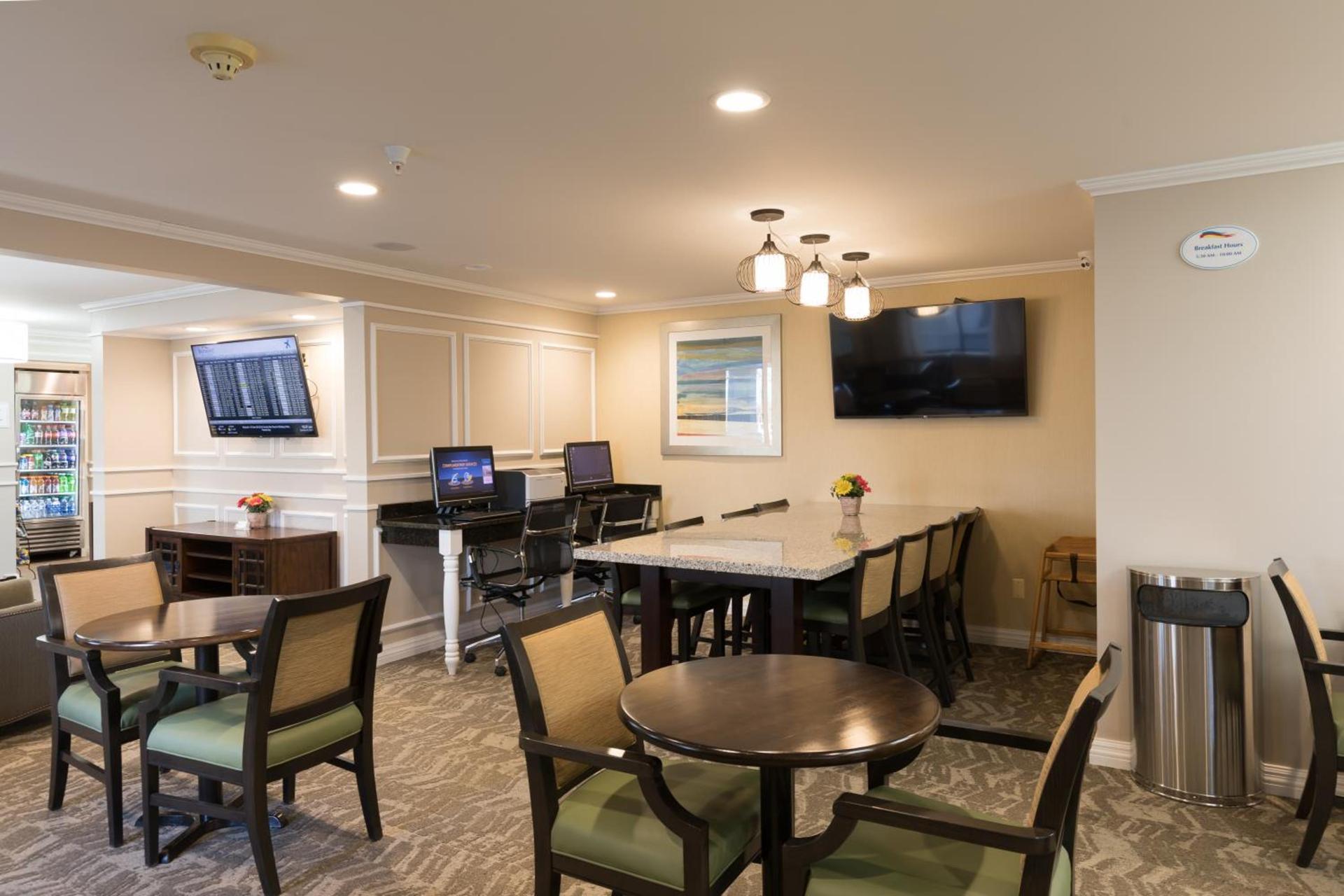 Baymont by Wyndham Detroit Airport/Romulus photo 32