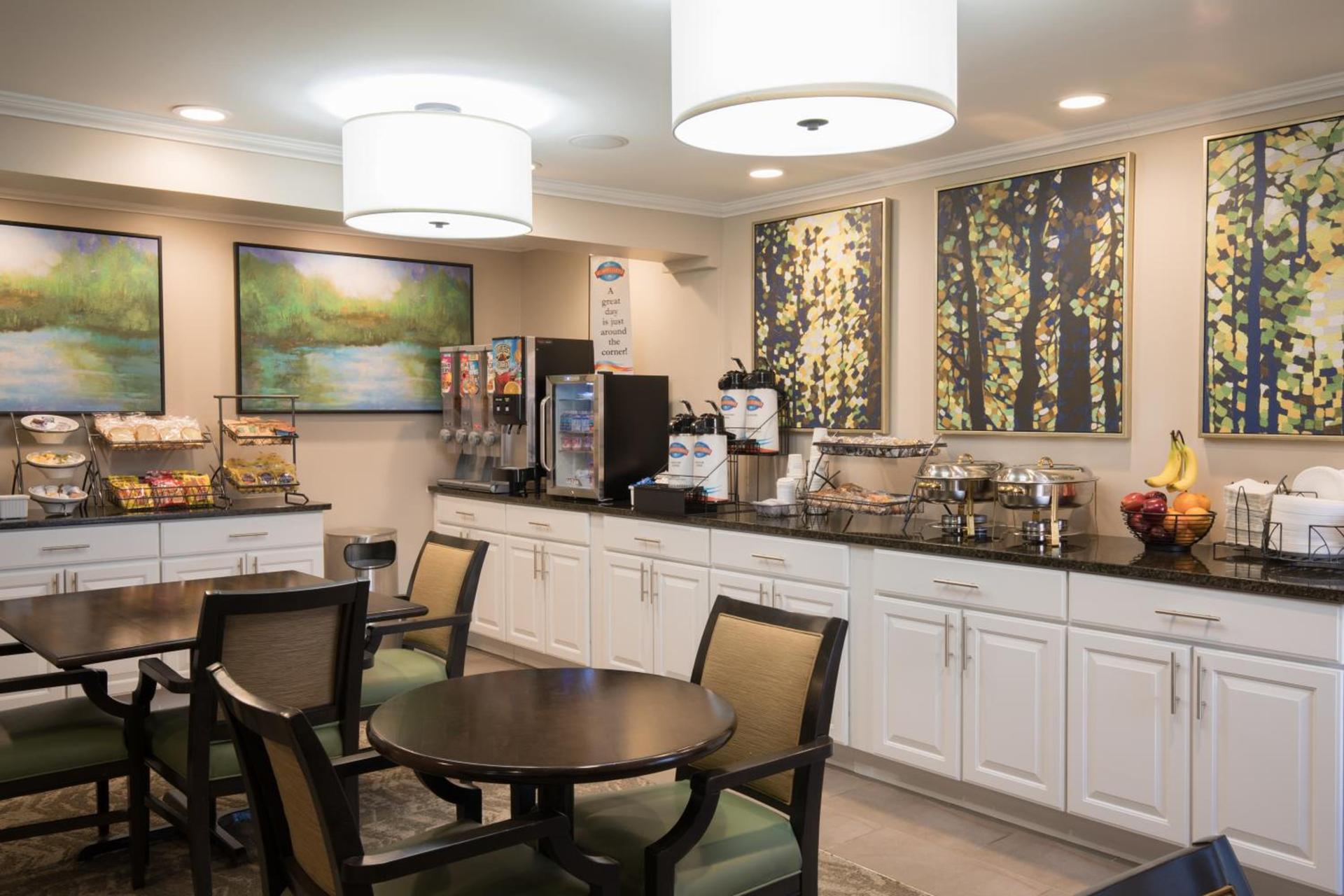 Baymont by Wyndham Detroit Airport/Romulus photo 31