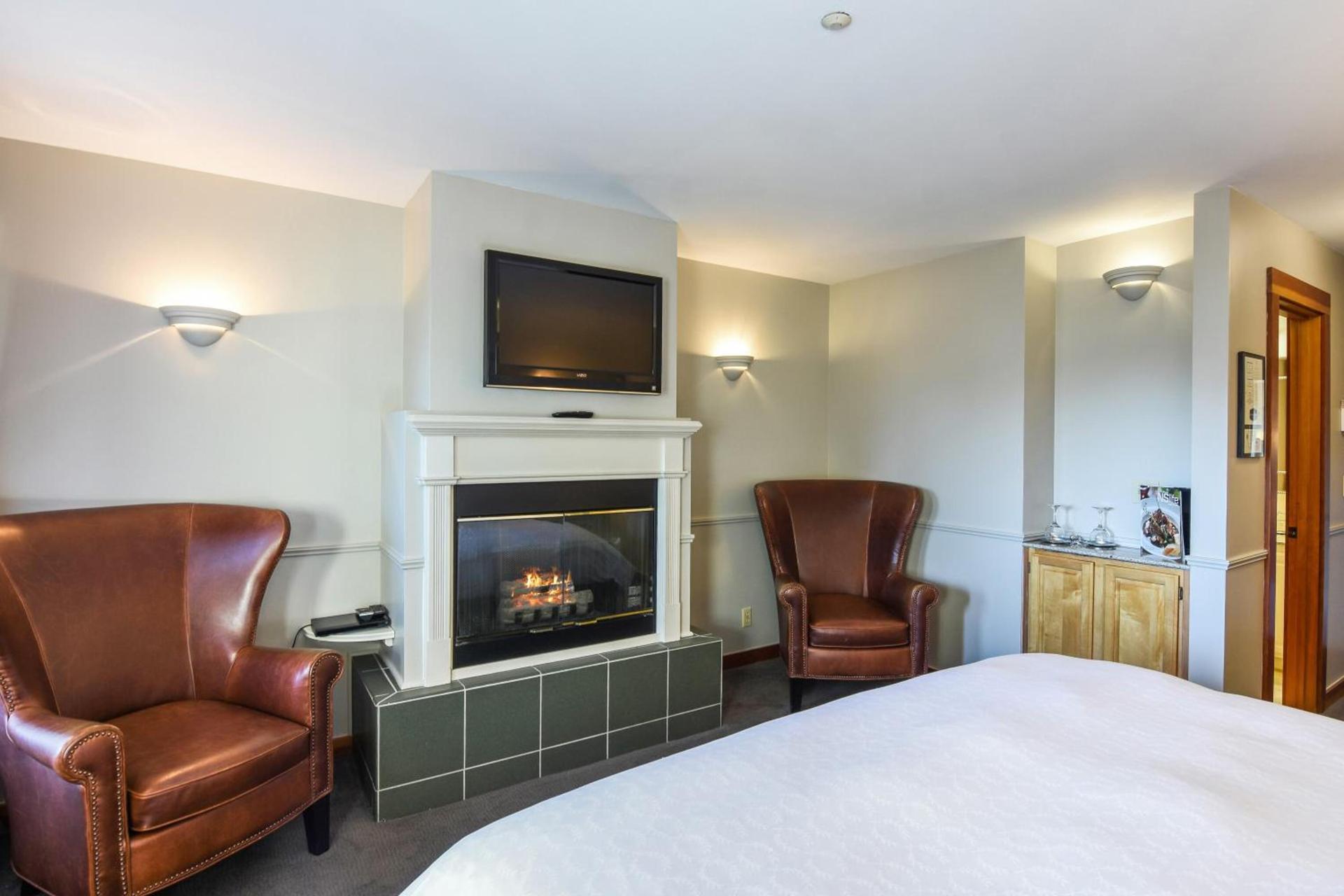 Wild Iris Inn photo 16