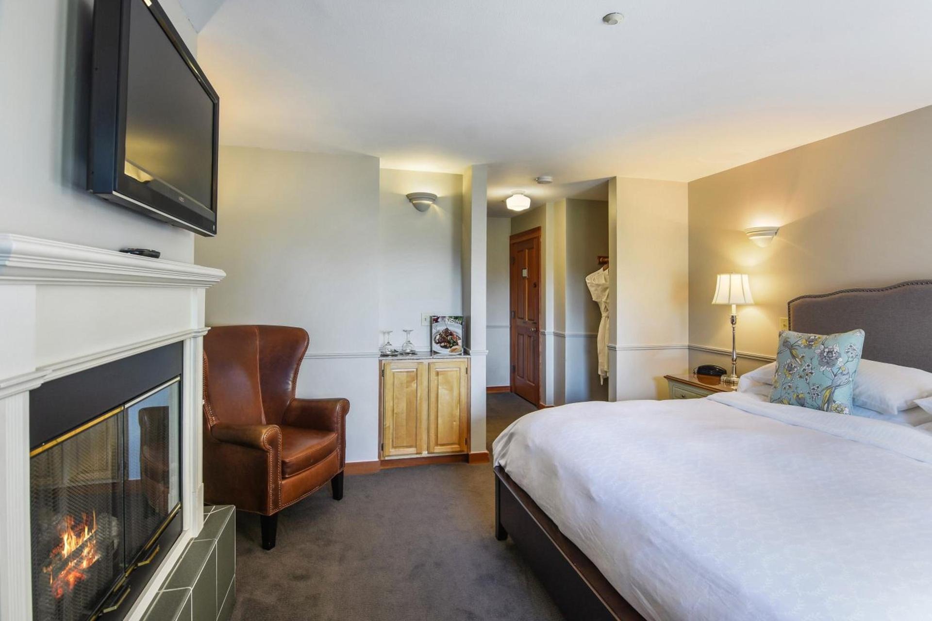 Wild Iris Inn photo 25