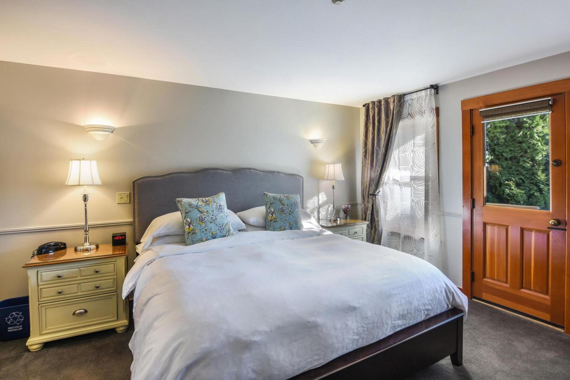 Wild Iris Inn photo 15