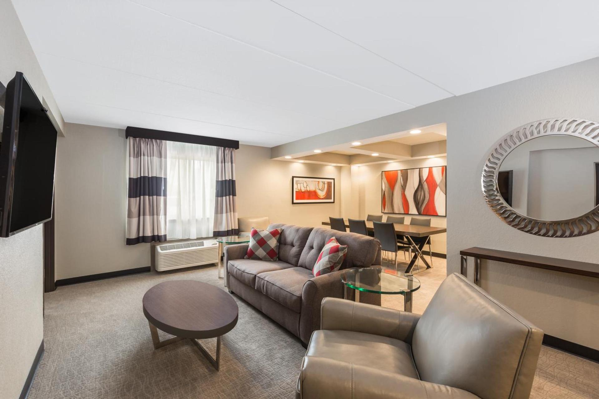 Clarion Inn Des Moines Airport photo 31