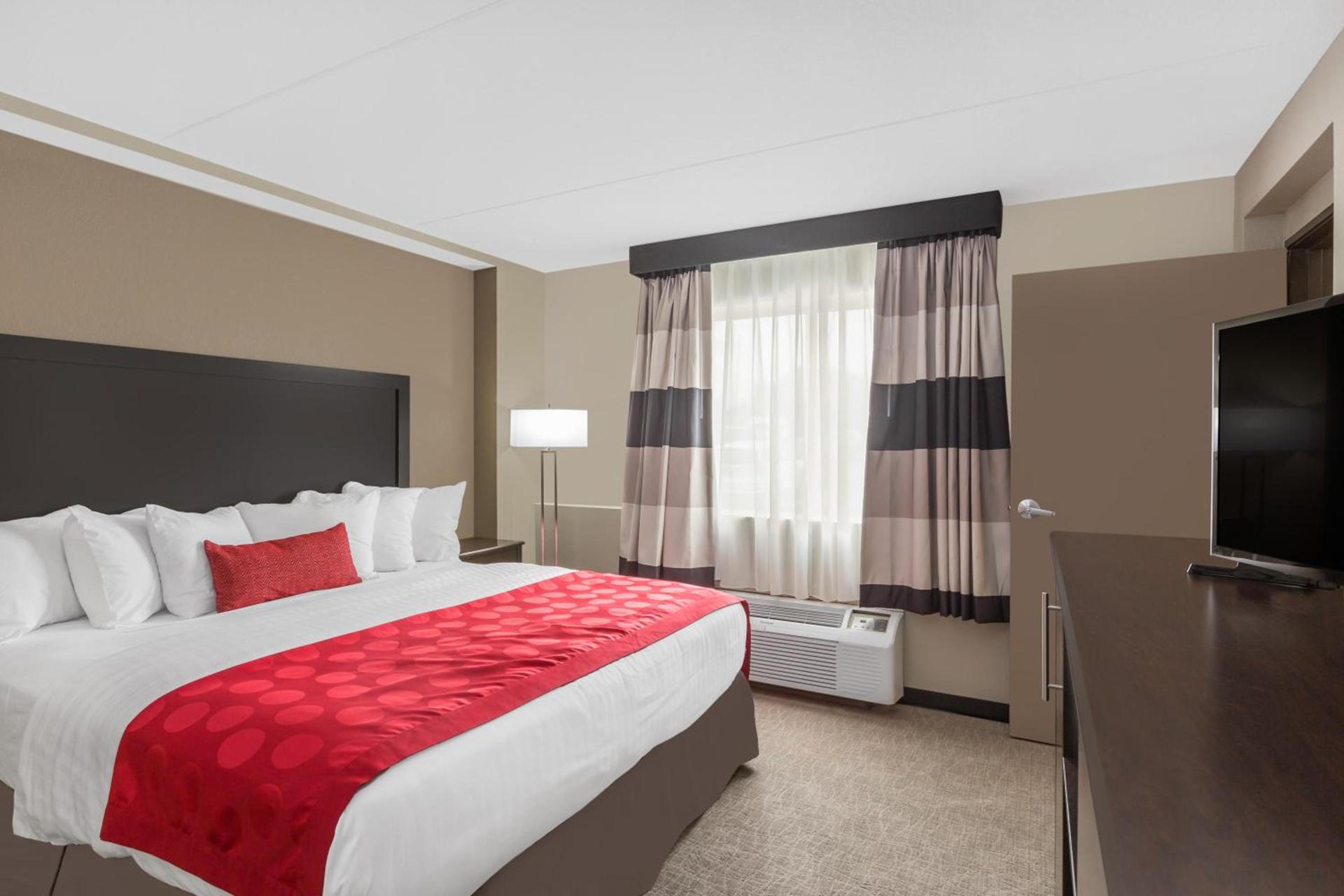 Clarion Inn Des Moines Airport photo 30
