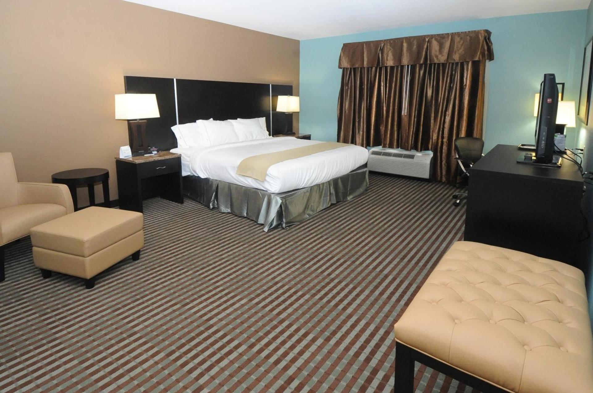 Holiday Inn Express Somerset by IHG photo 8