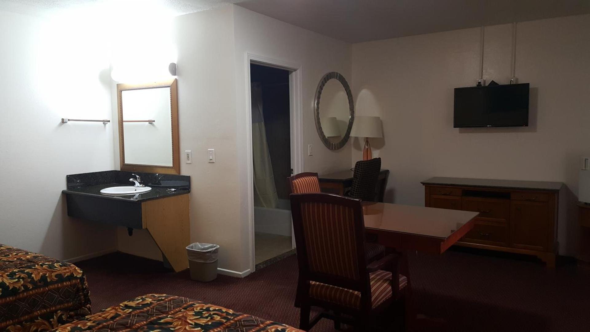 Flamingo Inn Long Beach photo 56