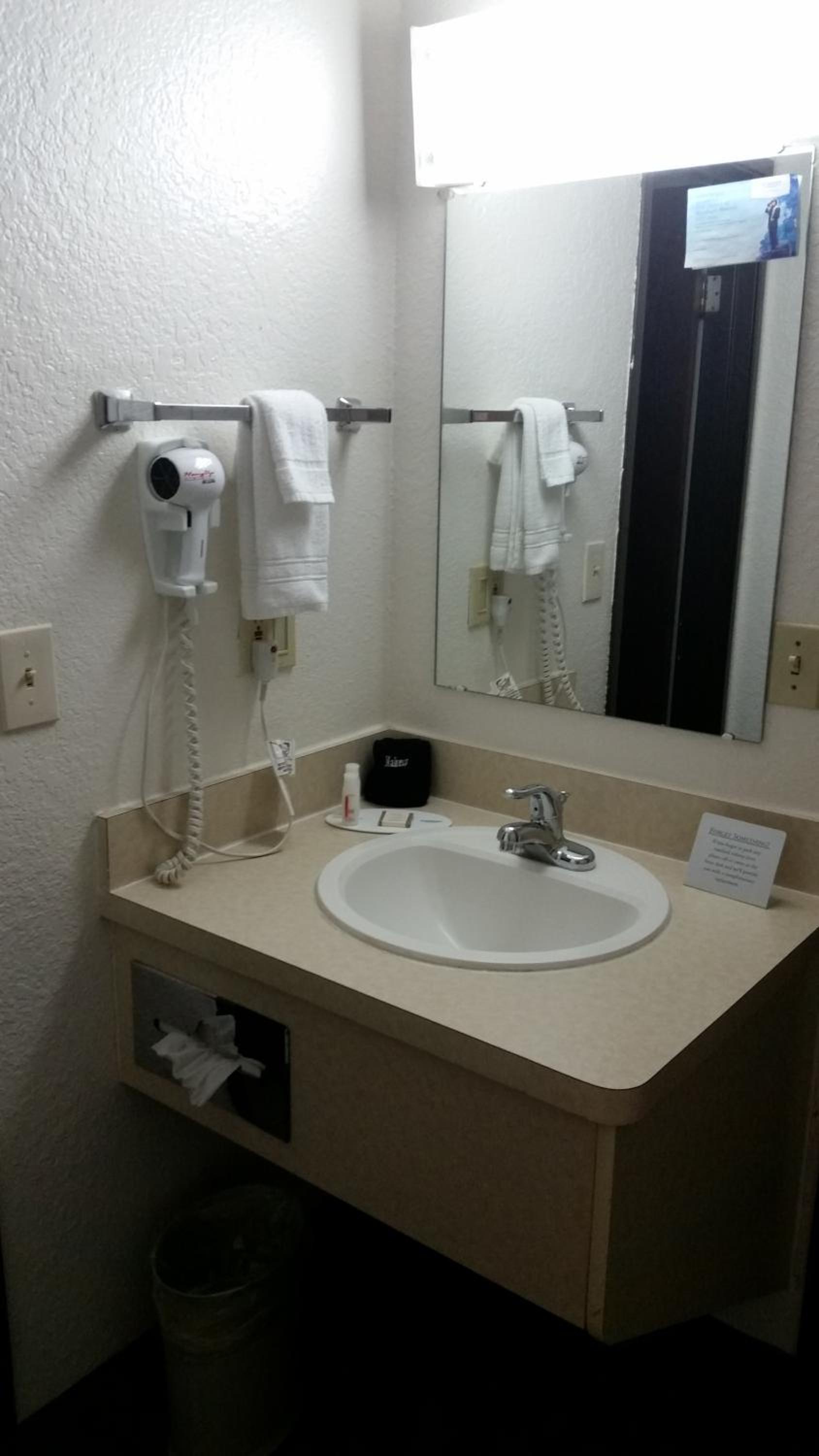Howard Johnson by Wyndham Billings photo 49