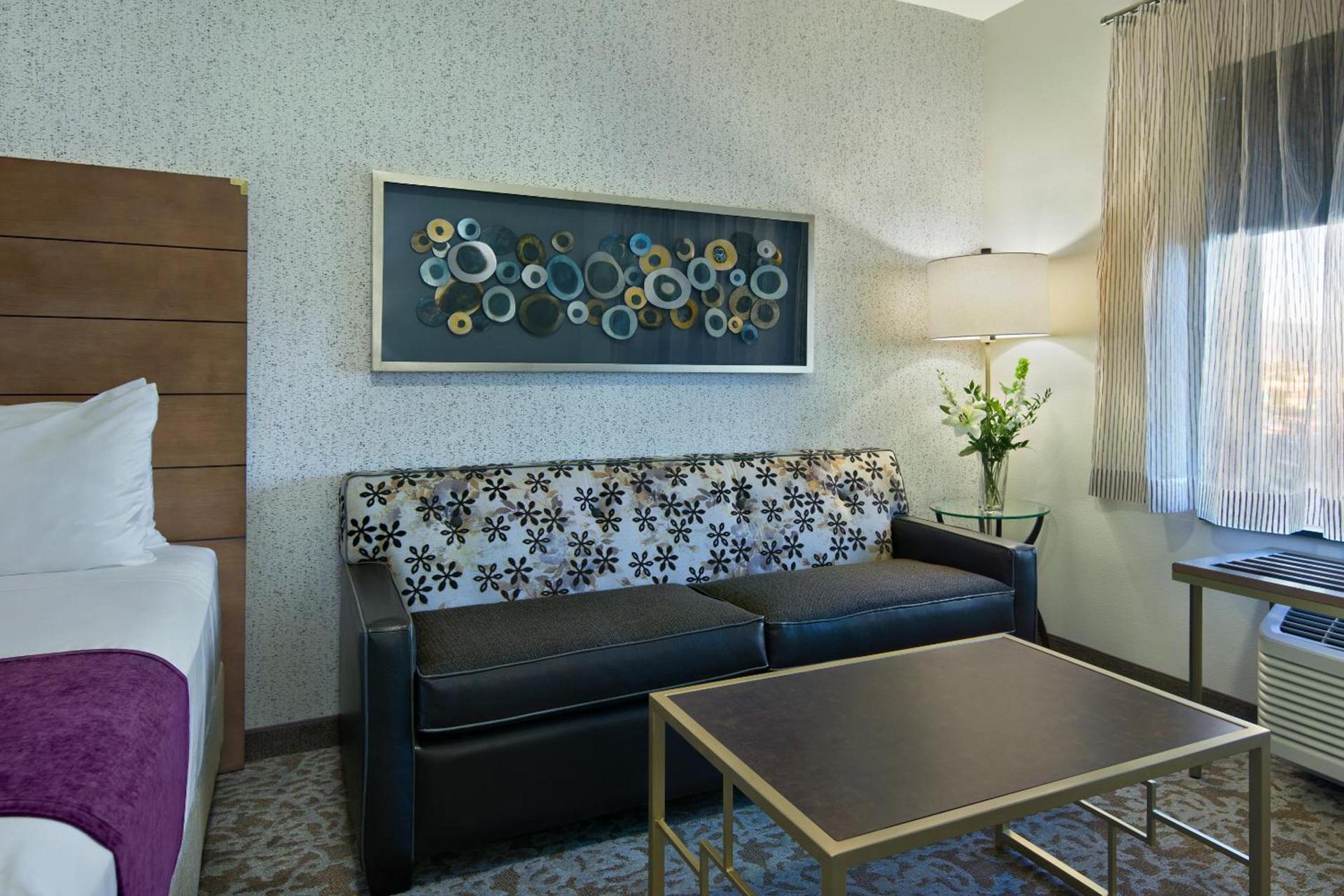 Oxford Suites Sonoma - Rohnert Park photo 5