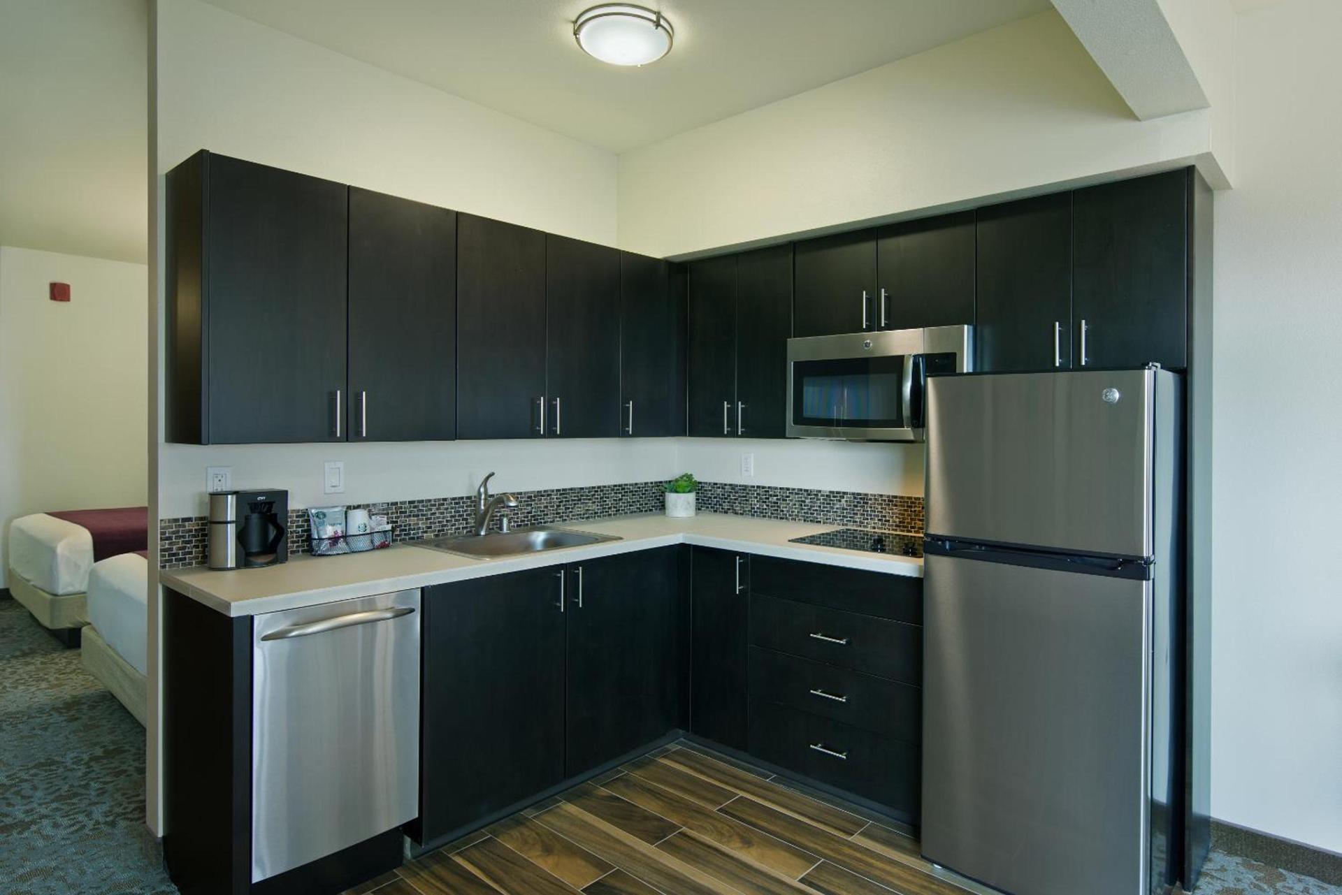 Oxford Suites Sonoma - Rohnert Park photo 14