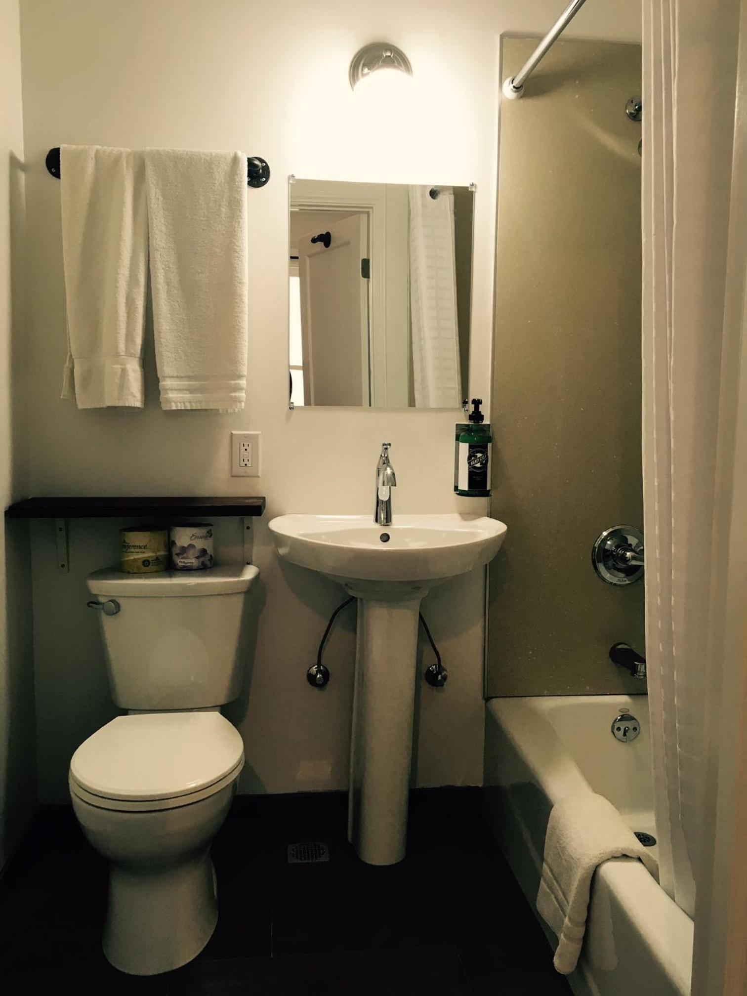 The Bartlett Hotel and Guesthouse photo 16