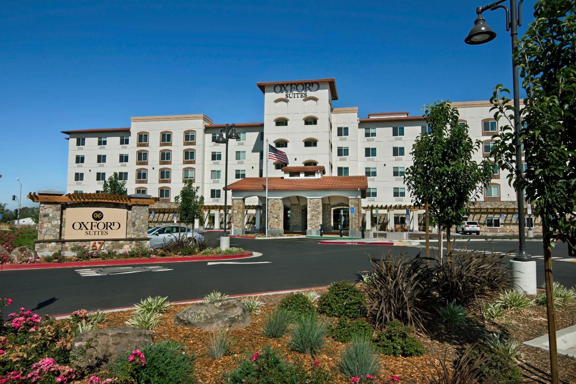 Oxford Suites Sonoma - Rohnert Park photo 23
