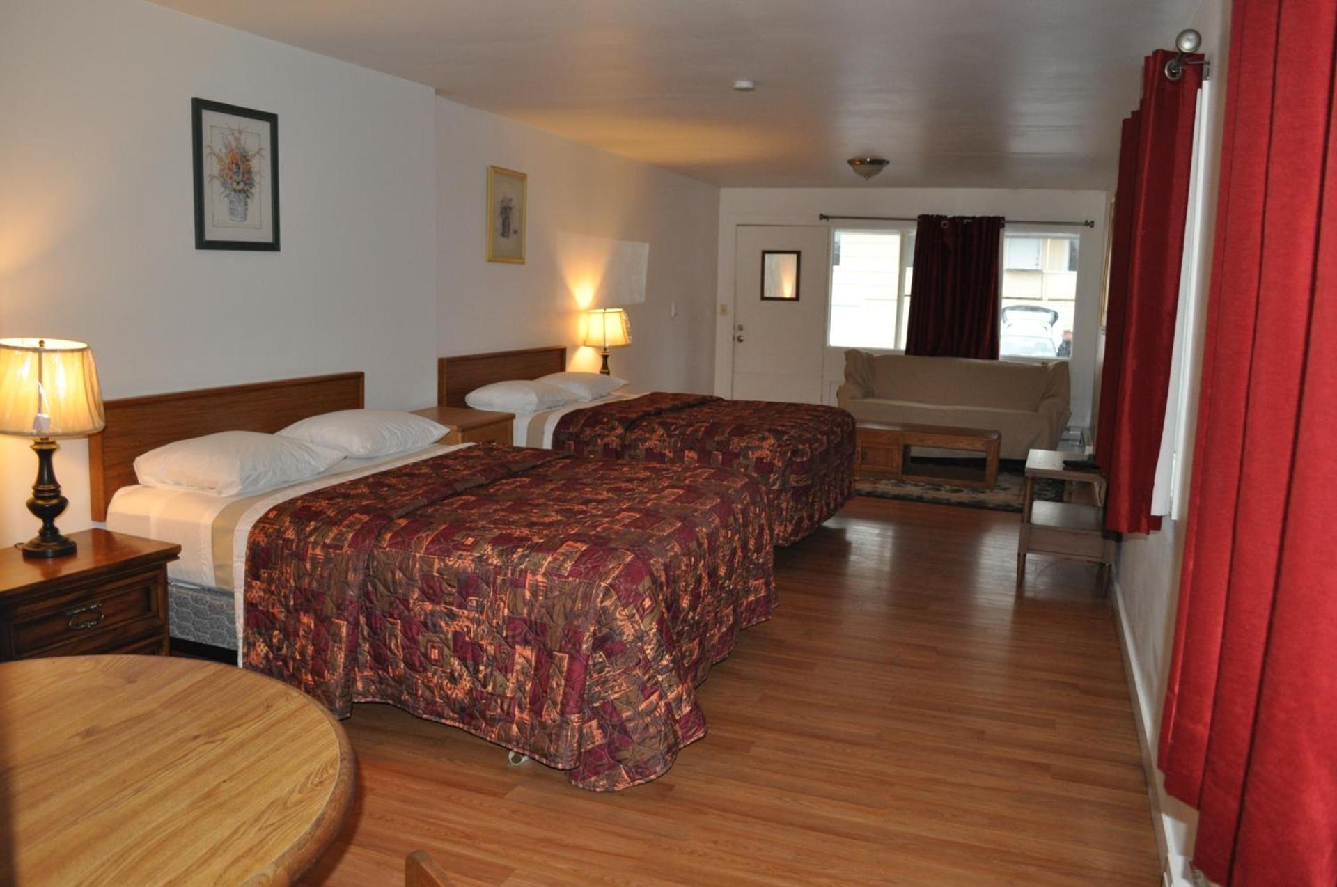 Golden Lion Motel photo 8
