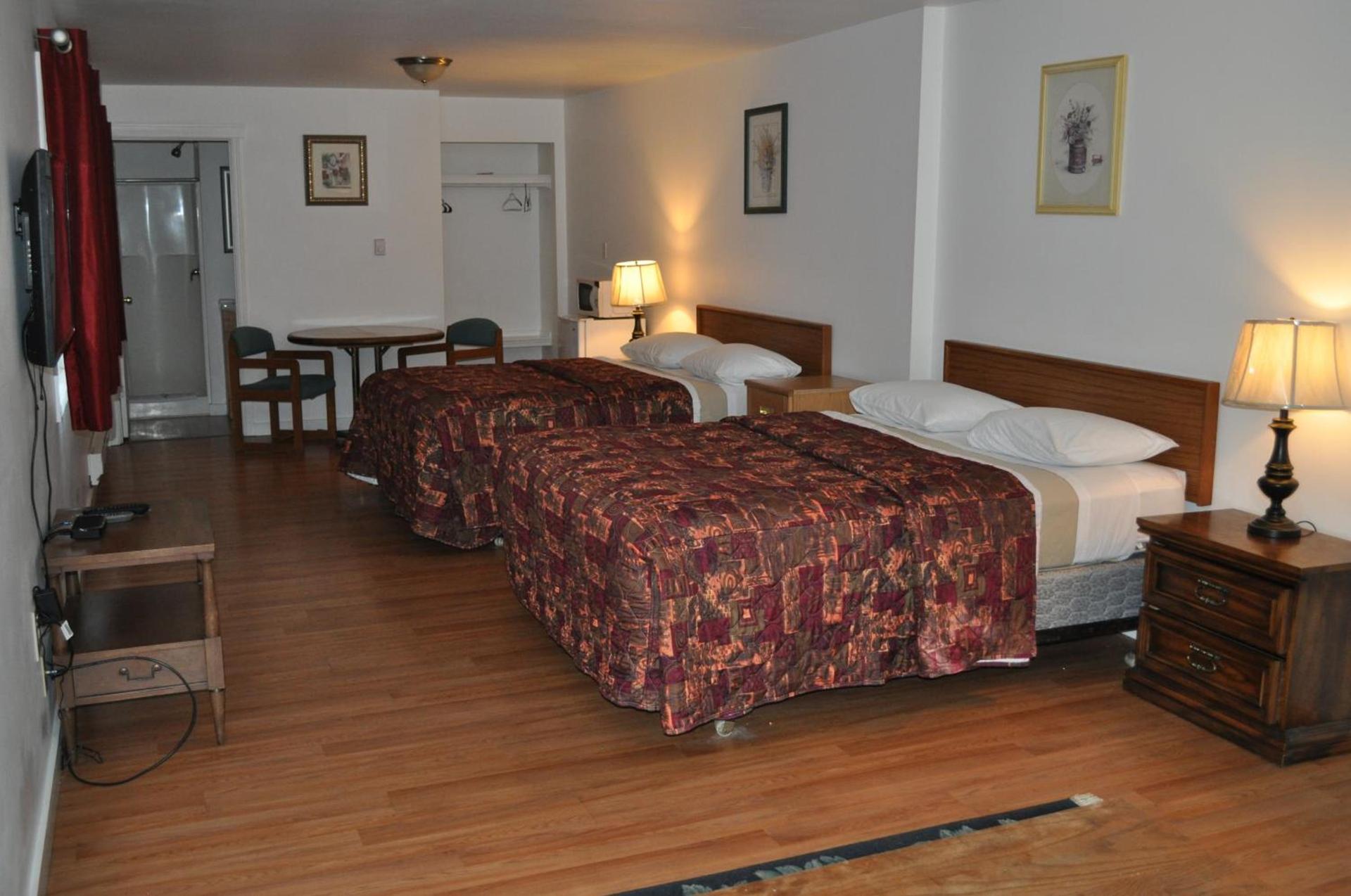 Golden Lion Motel photo 9