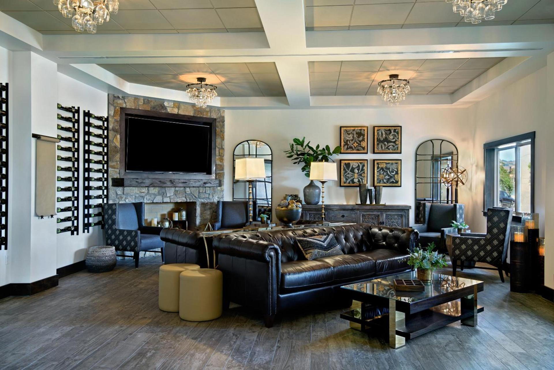 Oxford Suites Sonoma - Rohnert Park photo 8