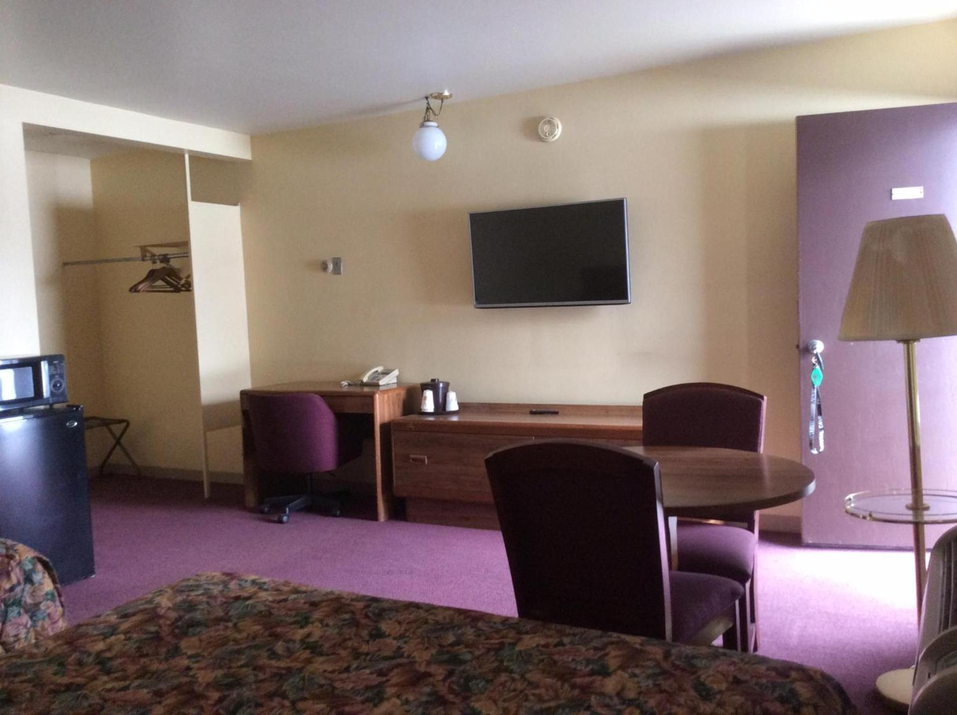 Allenwood Motel photo 22
