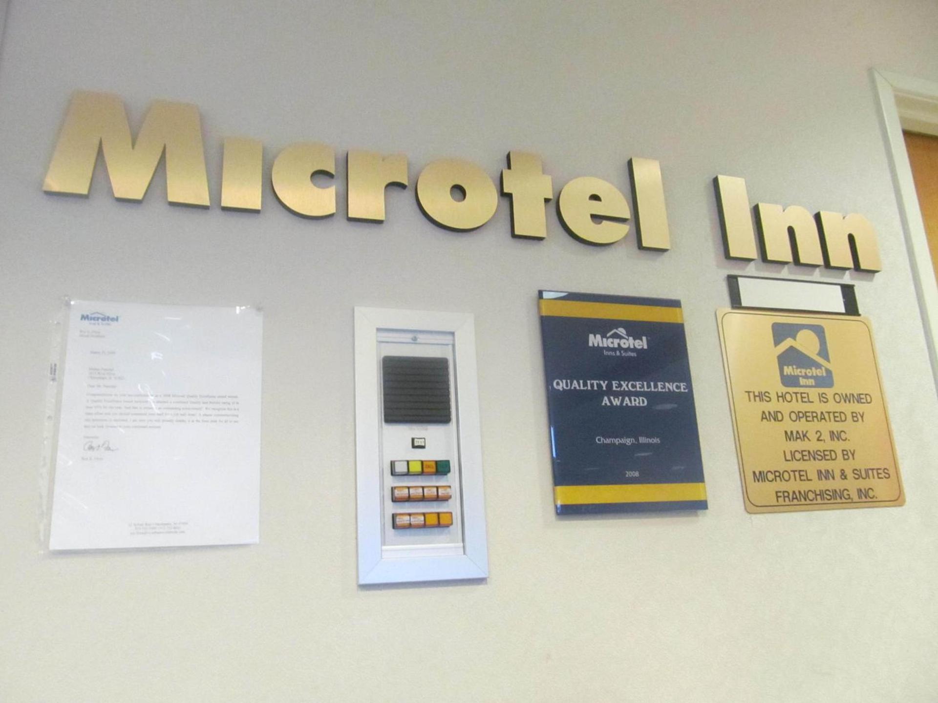Microtel Inn by Wyndham Champaign photo 12