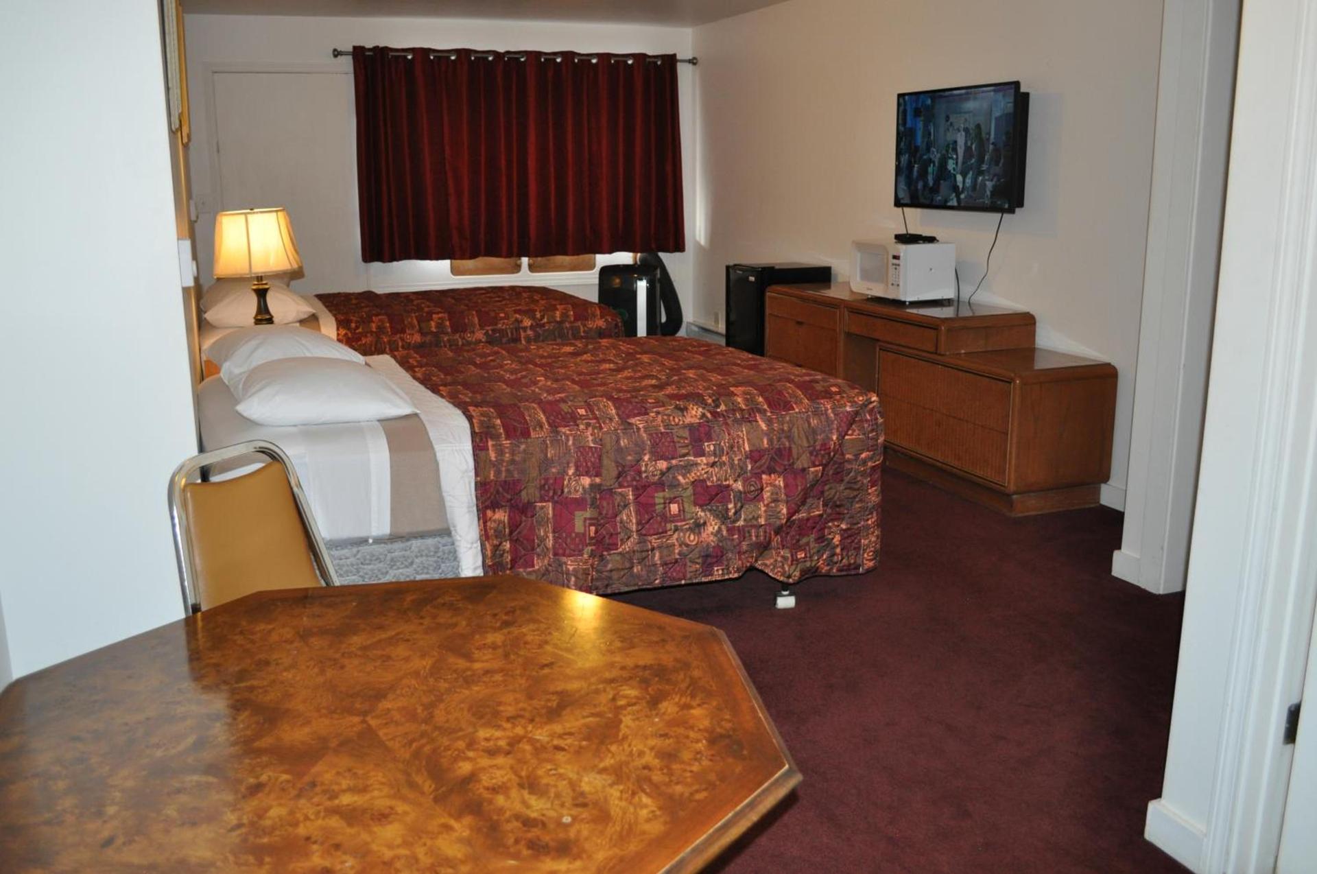 Golden Lion Motel photo 4