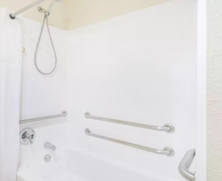Ramada by Wyndham Columbia photo 34