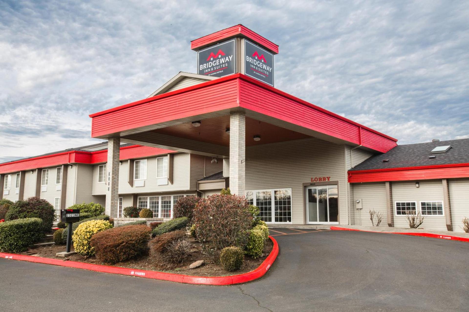 Bridgeway Inn & Suites - Portland Airport photo 3
