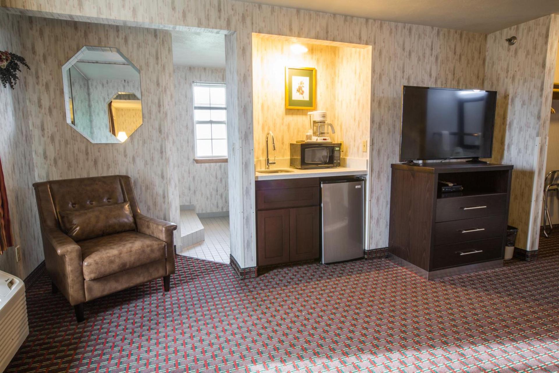 Bridgeway Inn & Suites - Portland Airport photo 15