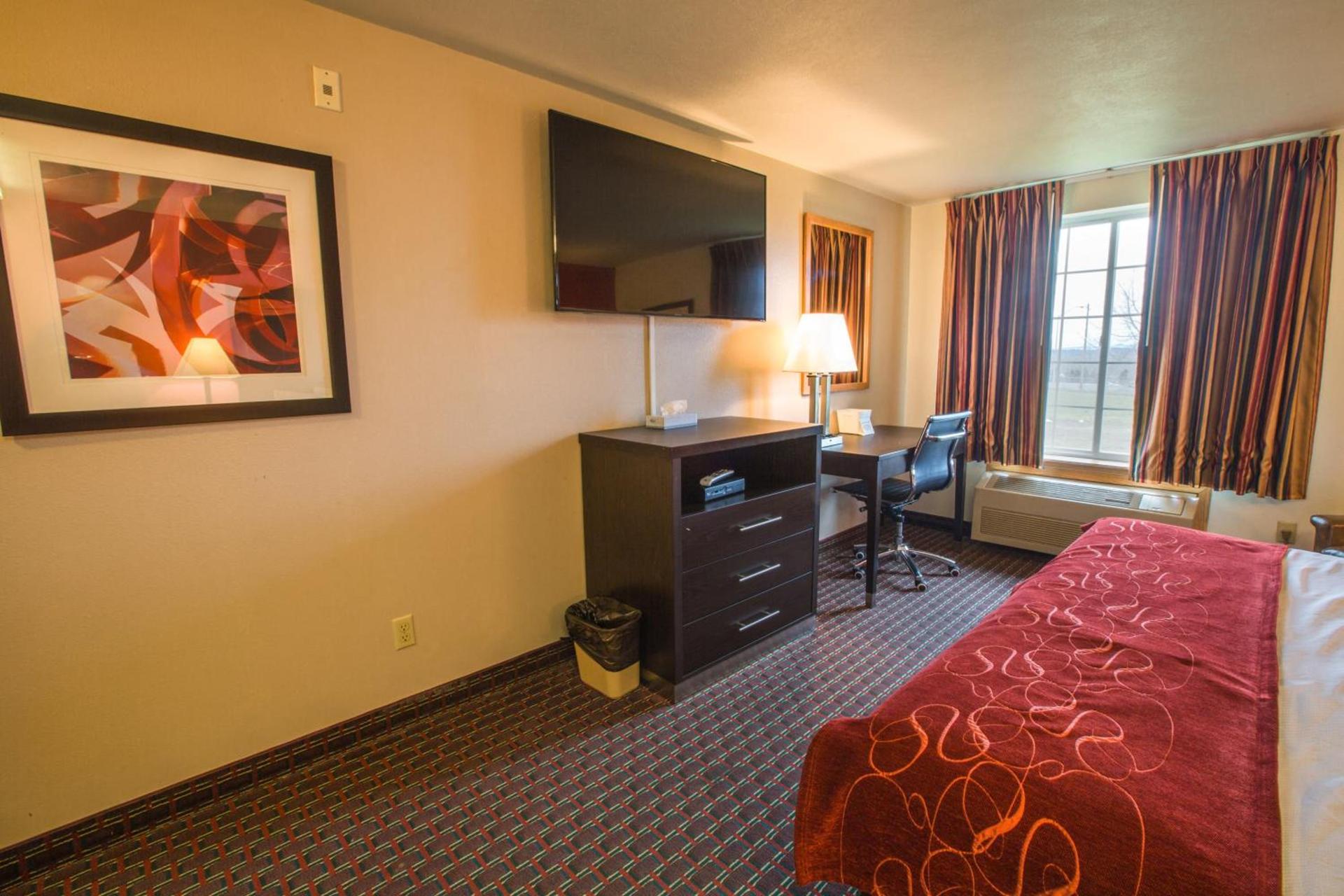 Bridgeway Inn & Suites - Portland Airport photo 16