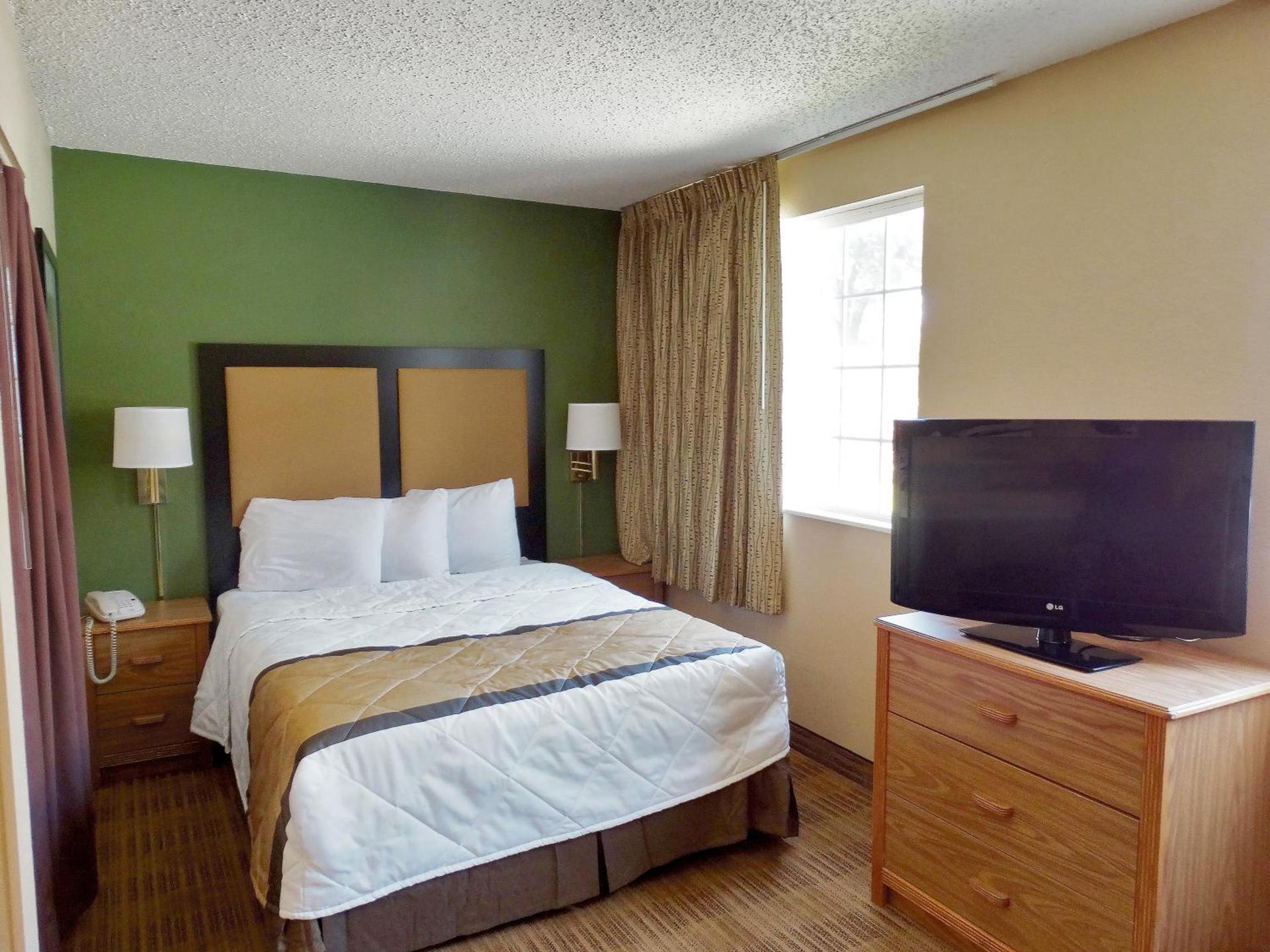 Southpoint Suites Jacksonville photo 47