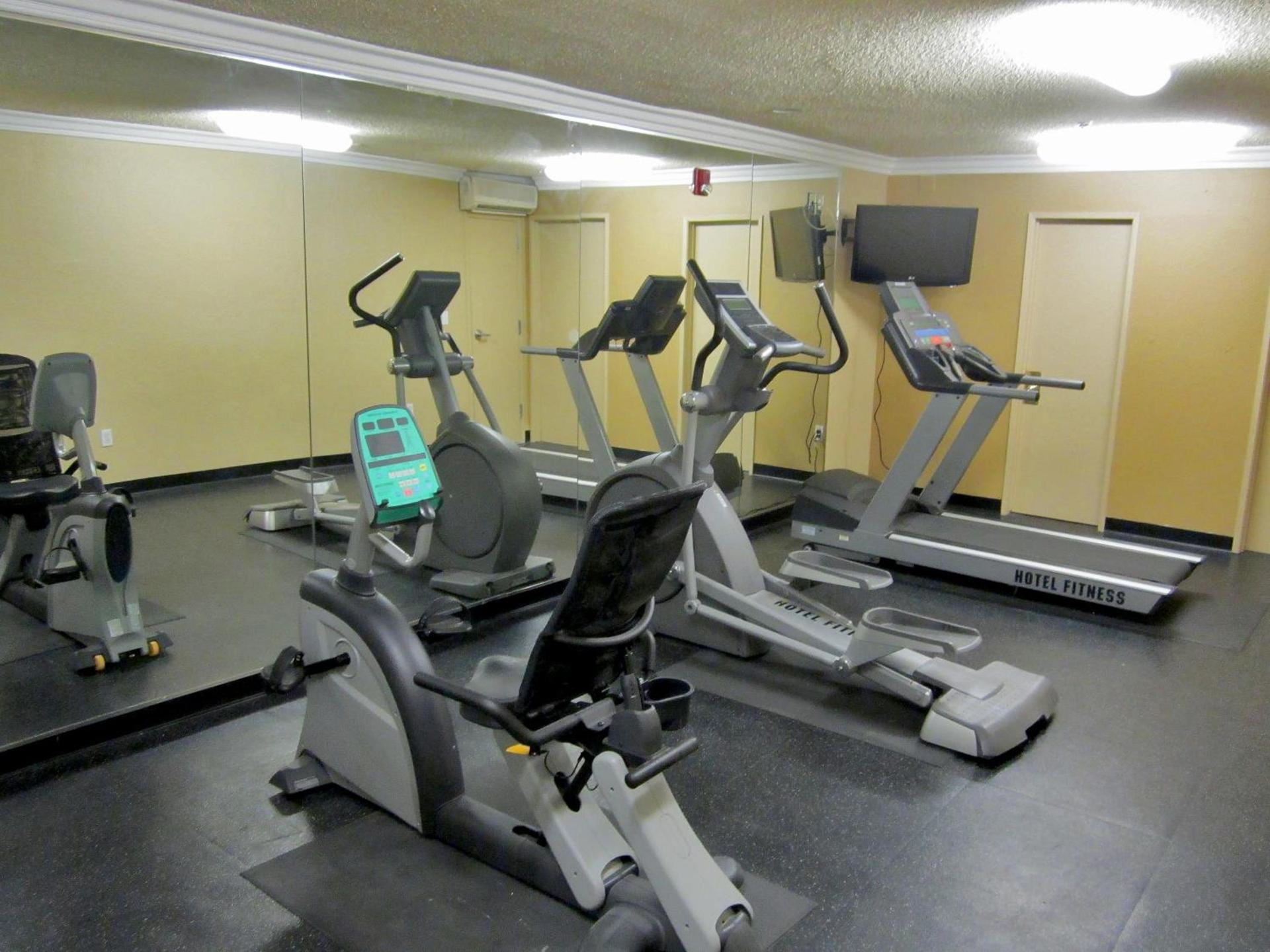 Extended Stay America Suites - Louisville - Alliant Avenue photo 24
