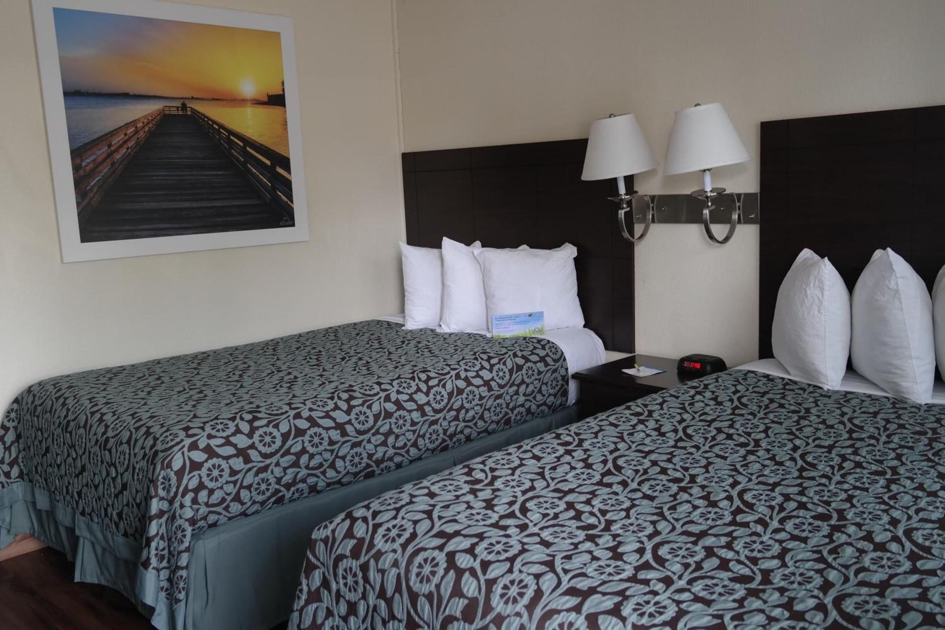 Days Inn by Wyndham Santa Maria photo 17