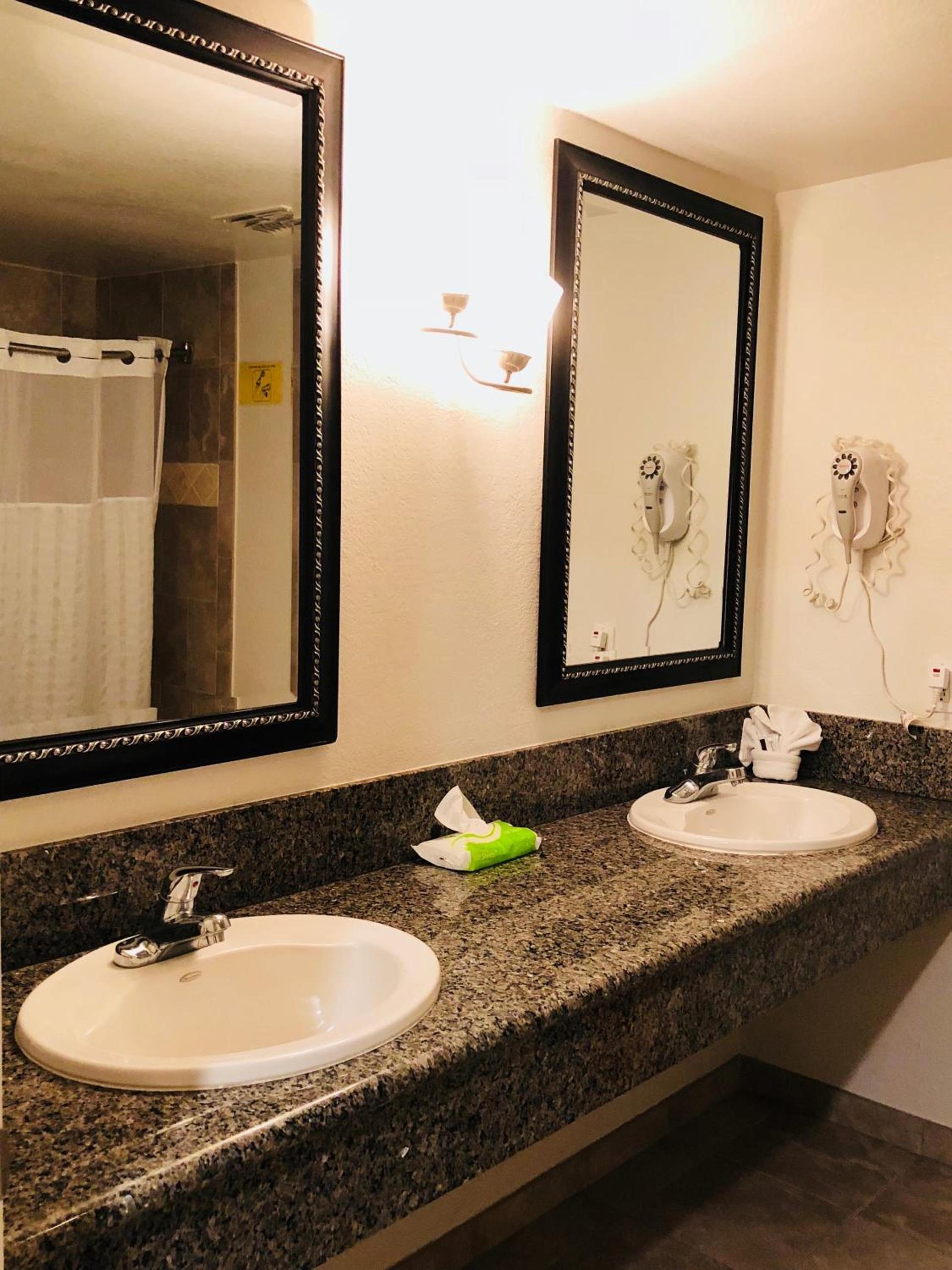 Sakura Inn photo 39