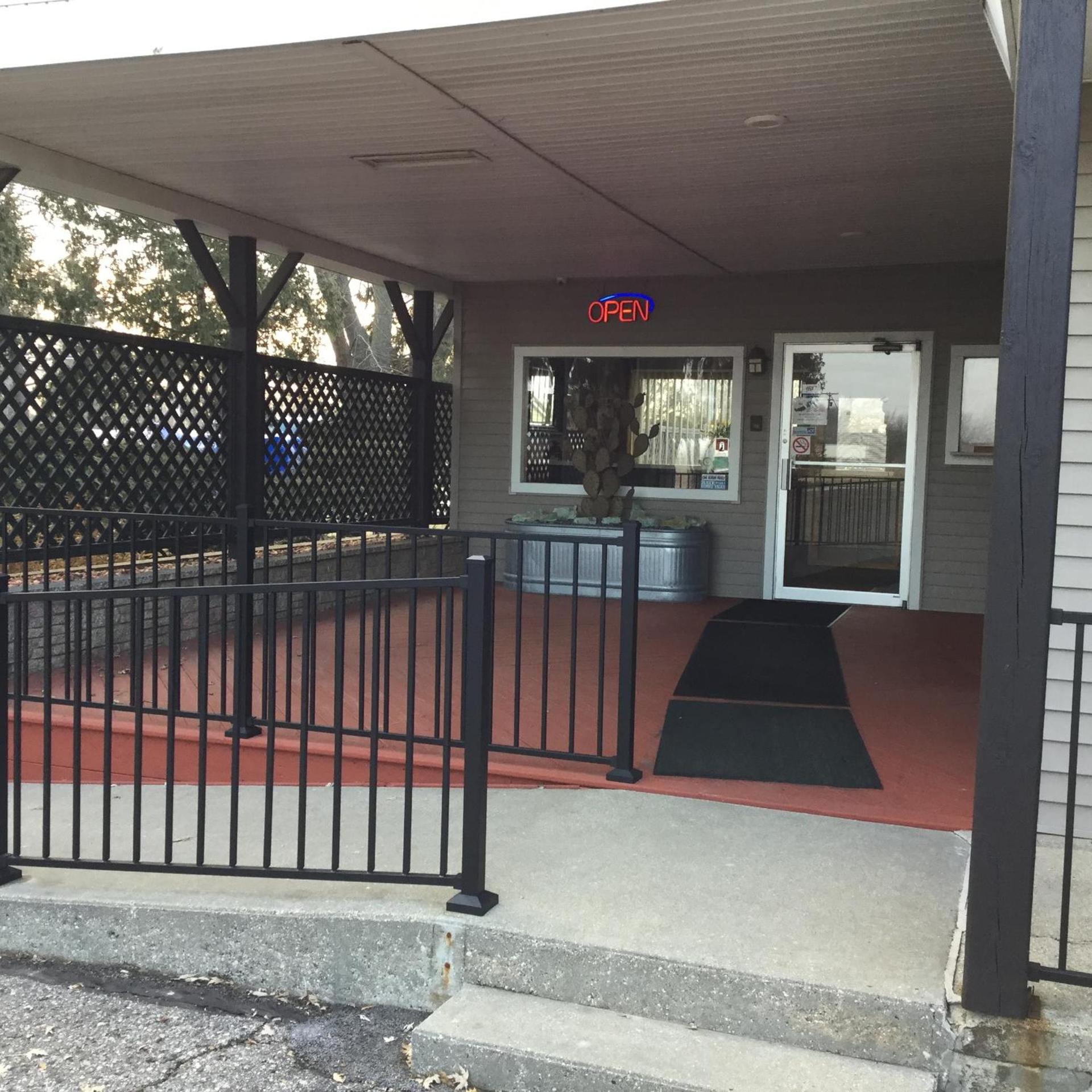 The Triangle Motel photo 2