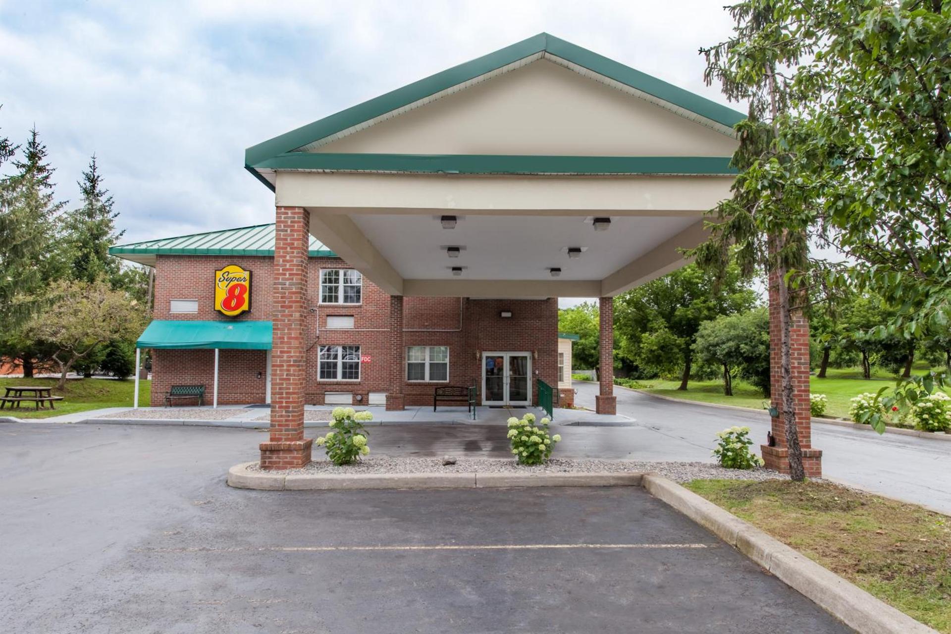 Syracuse Inn photo 1