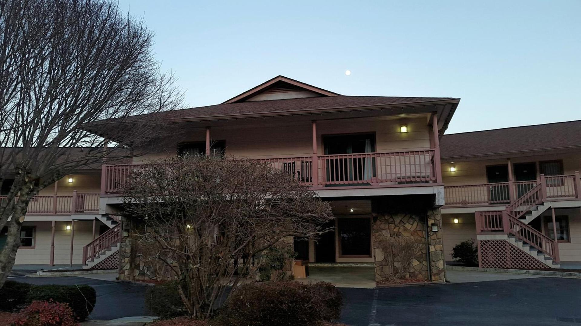 Mountain Valley Inn photo 44